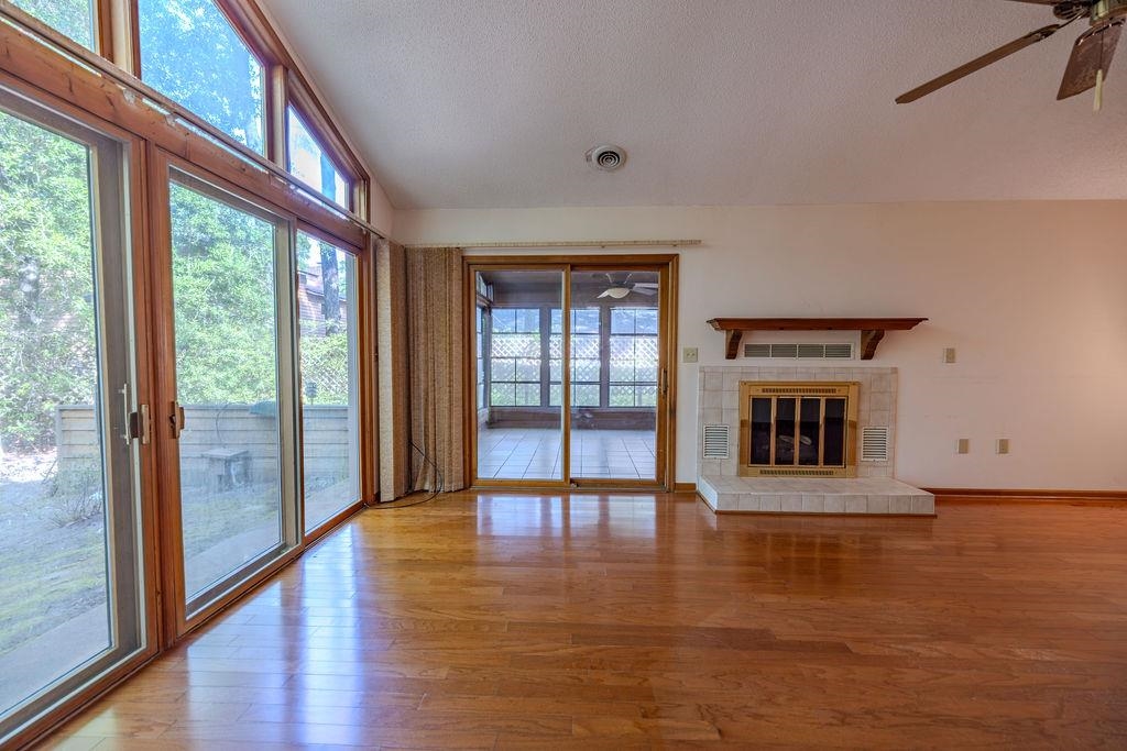 2204 Jefferson Circle