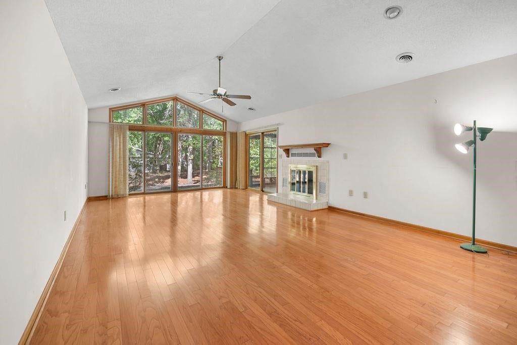 2204 Jefferson Circle