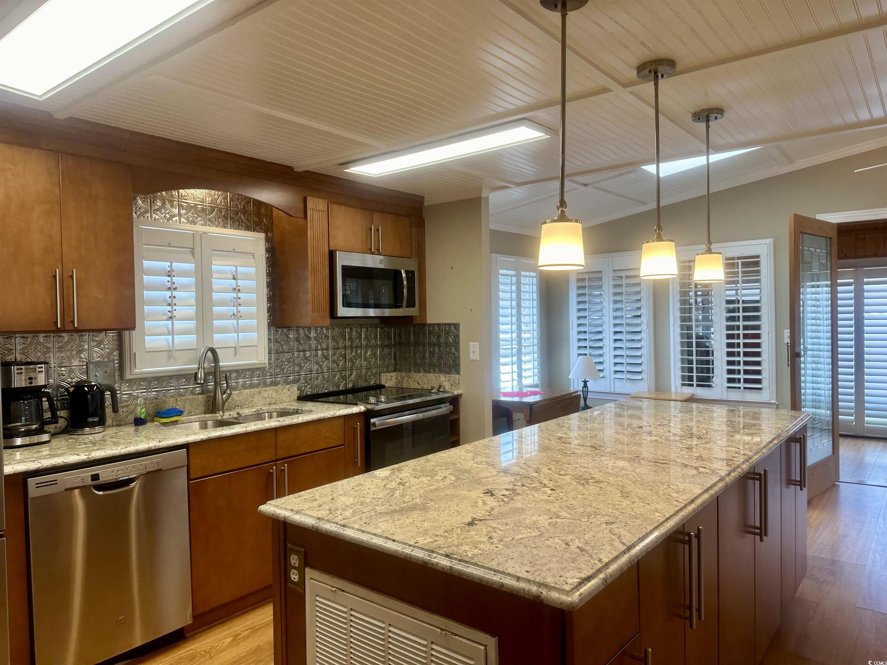 Photo 19 of 34 of 448 Pampas Dr. mobile home