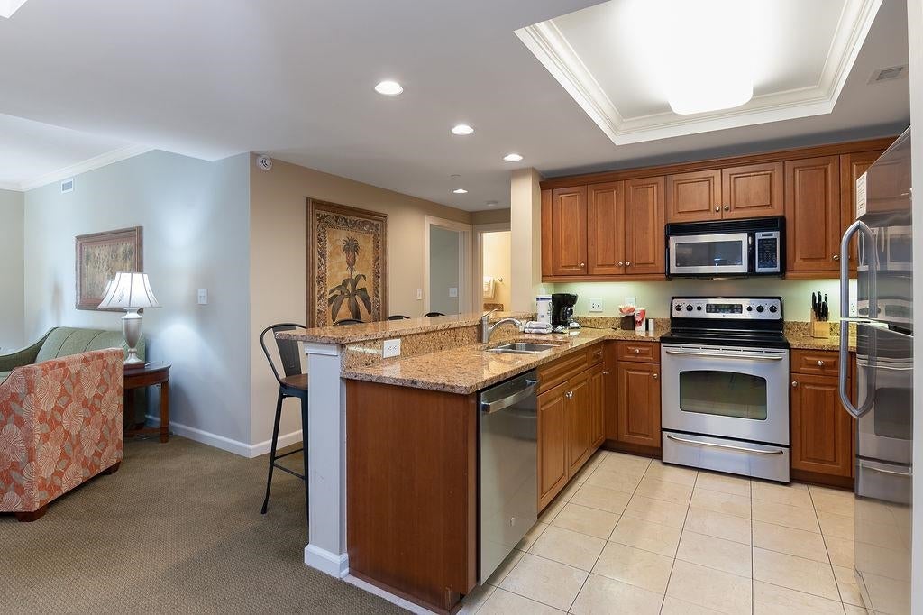 9994 Beach Club Dr. 608