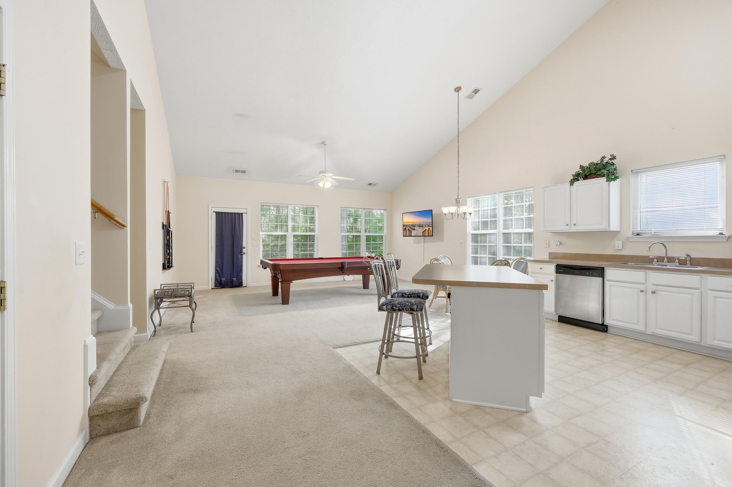 425 Cypress View Ave.