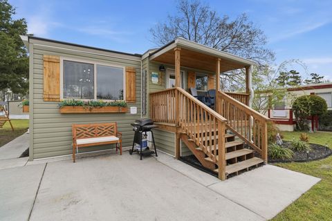 1413 Circle Dr. North Myrtle Beach SC 29582