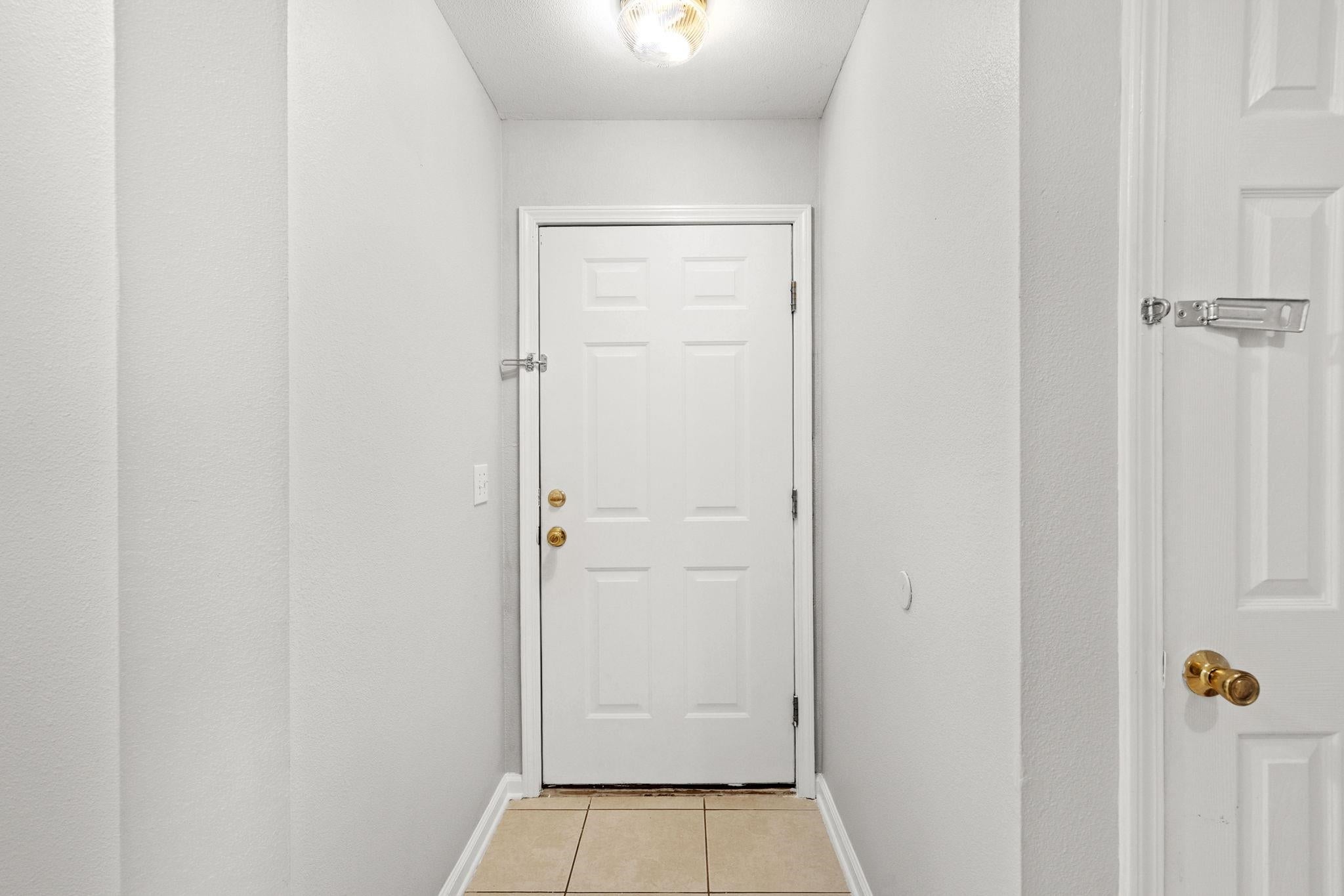 1208 River Oaks Dr. 24-F