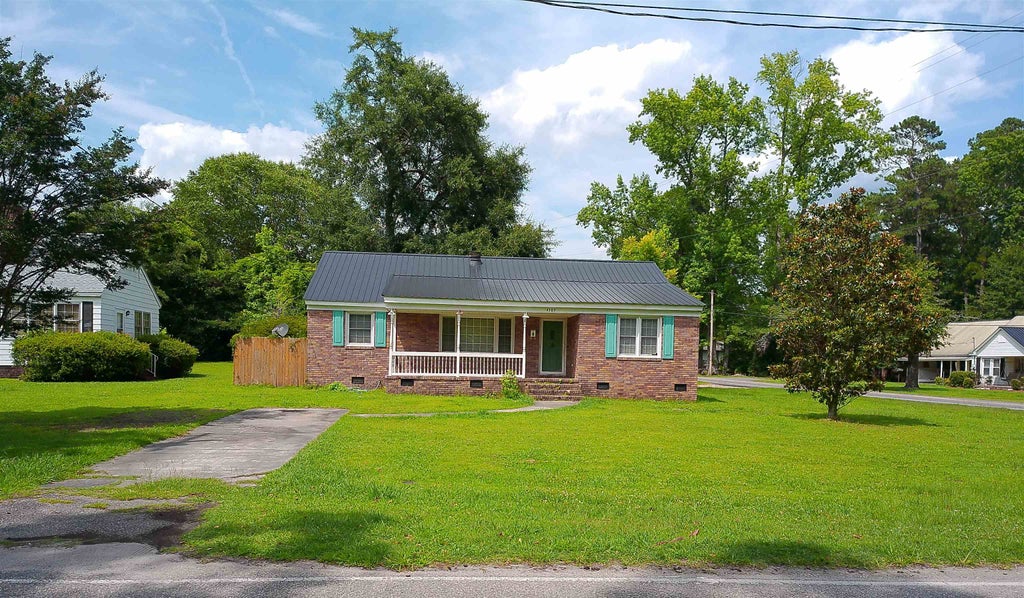 Photo of 4389 McQueen St, Loris, SC 29569 (MLS # 2616111)