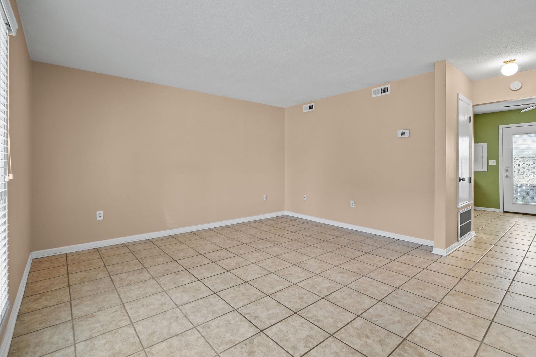 405 Hillside Dr. N A-3