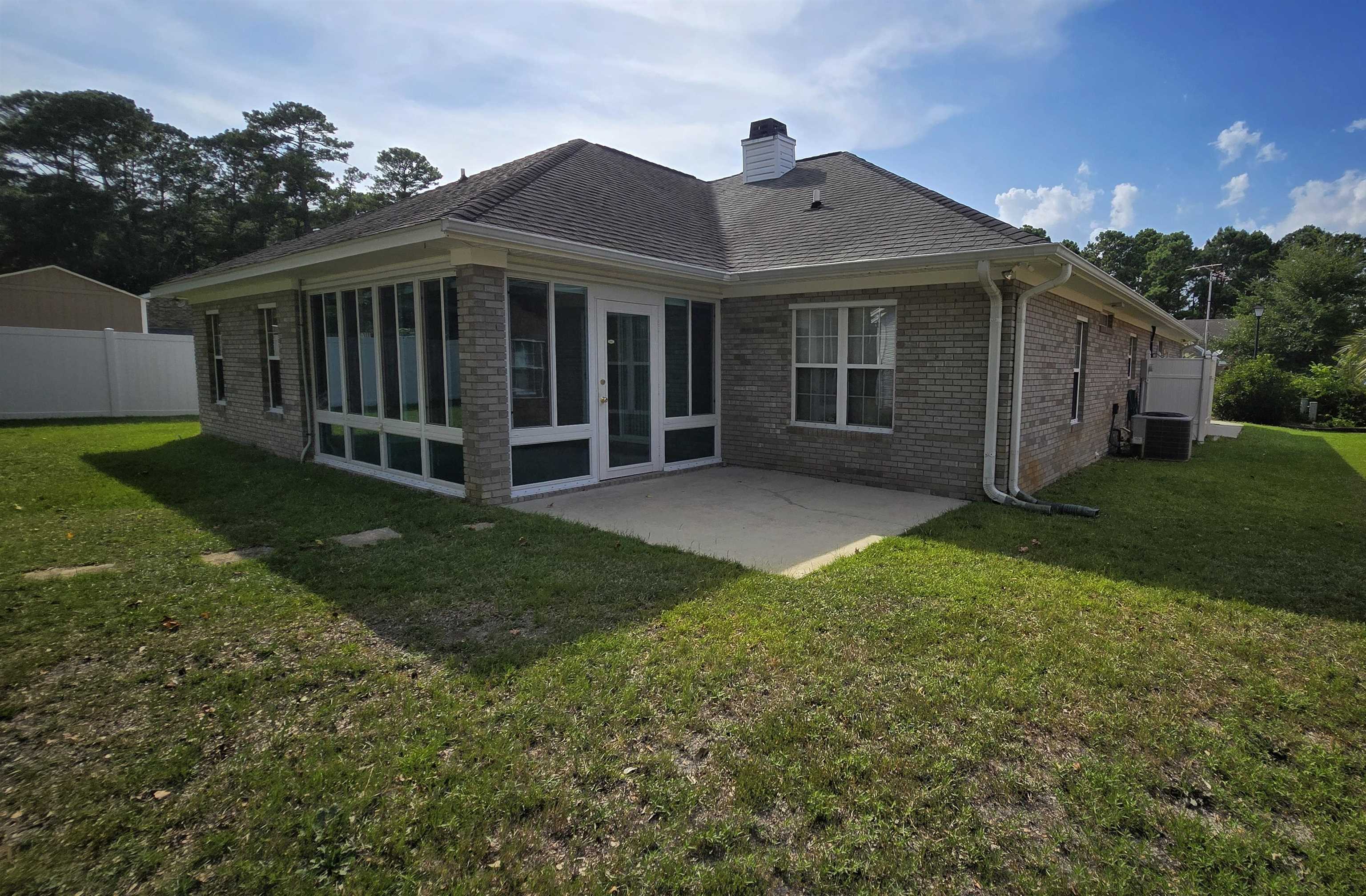 4091 Lakeshore Dr.