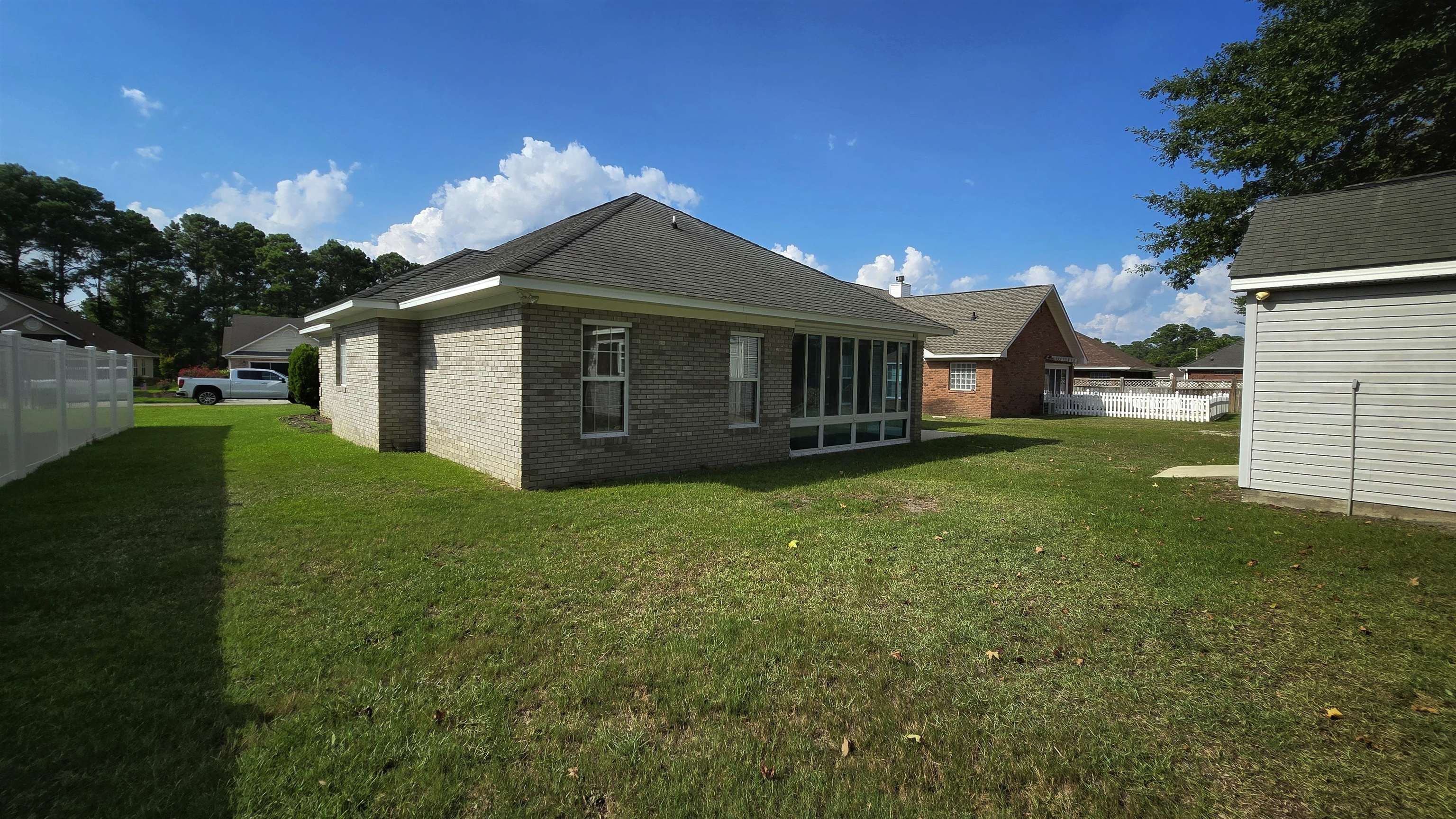 4091 Lakeshore Dr.