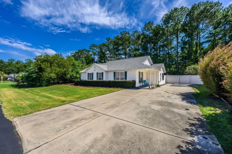 Featured picture for the property 2623759