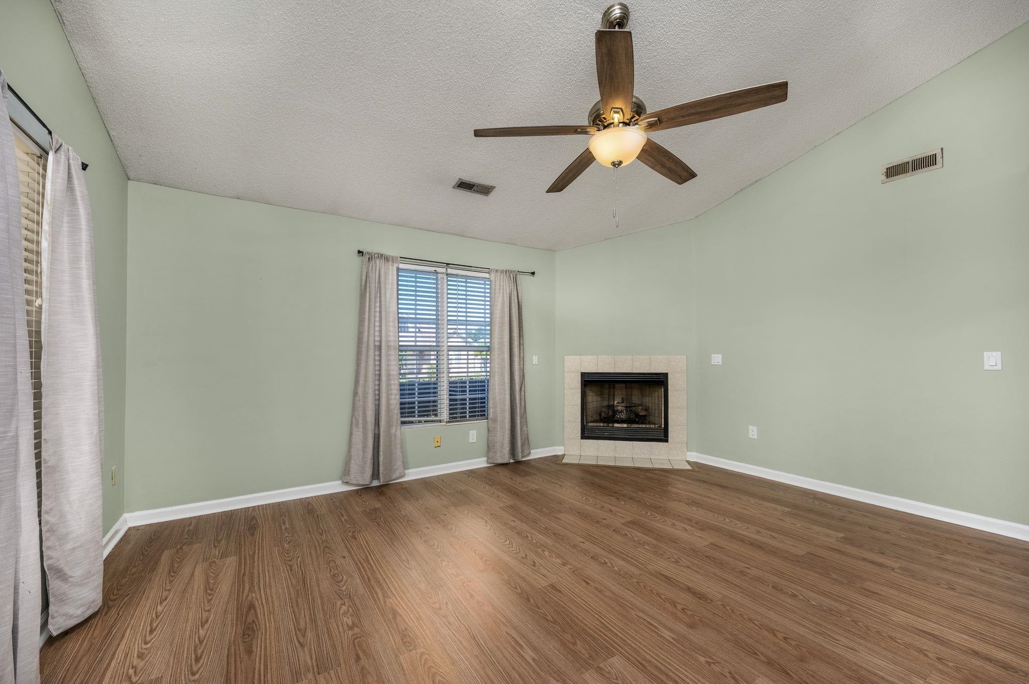 610 Tarrant St.