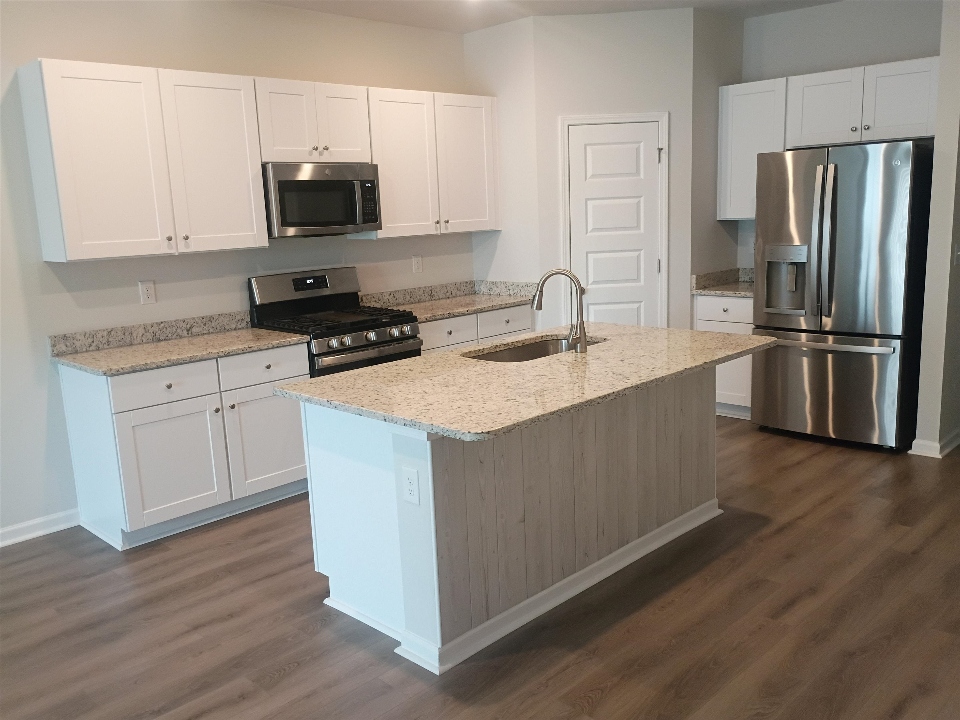 8061 Forest Edge Dr. 8061
