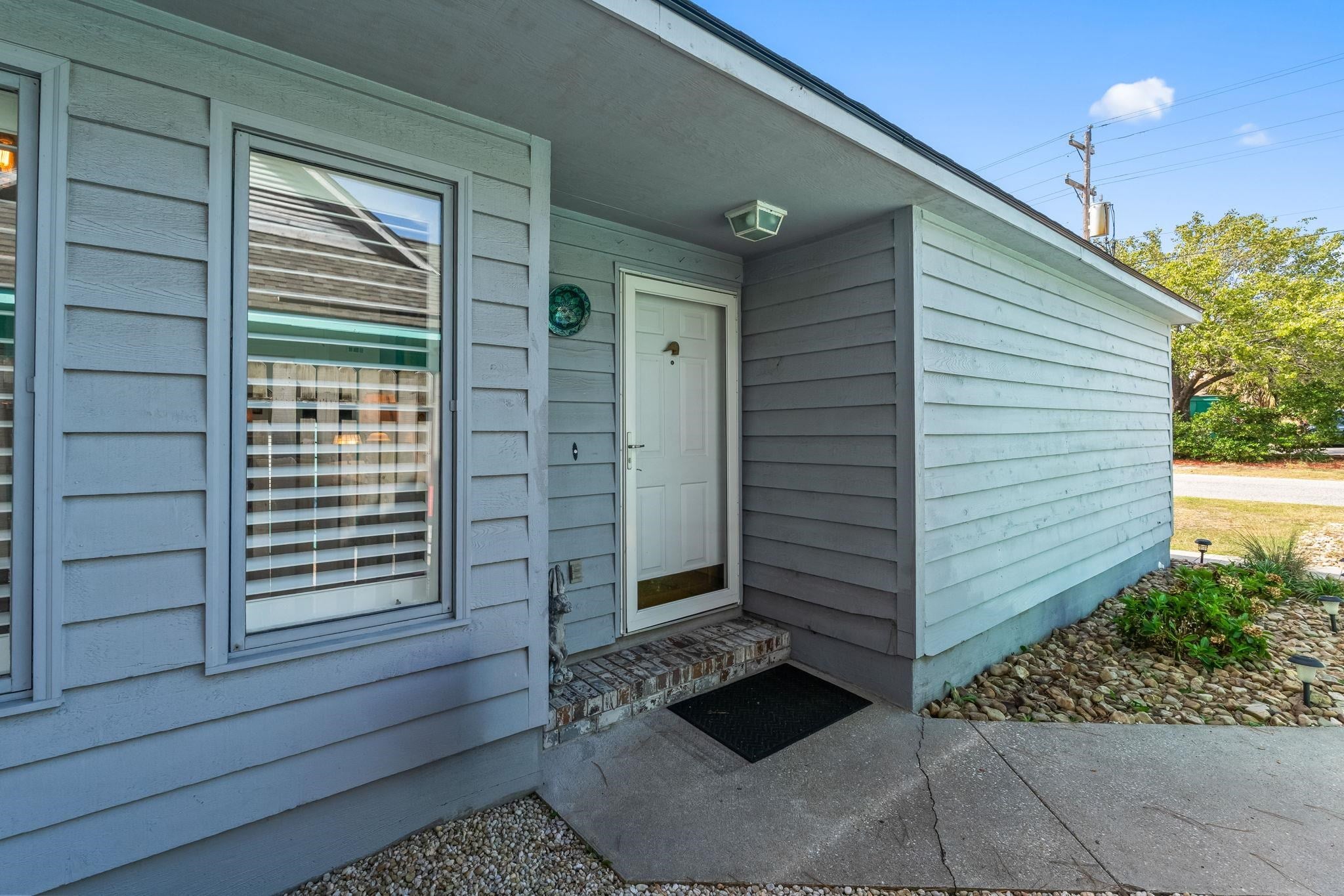 708-B 23rd Ave. S