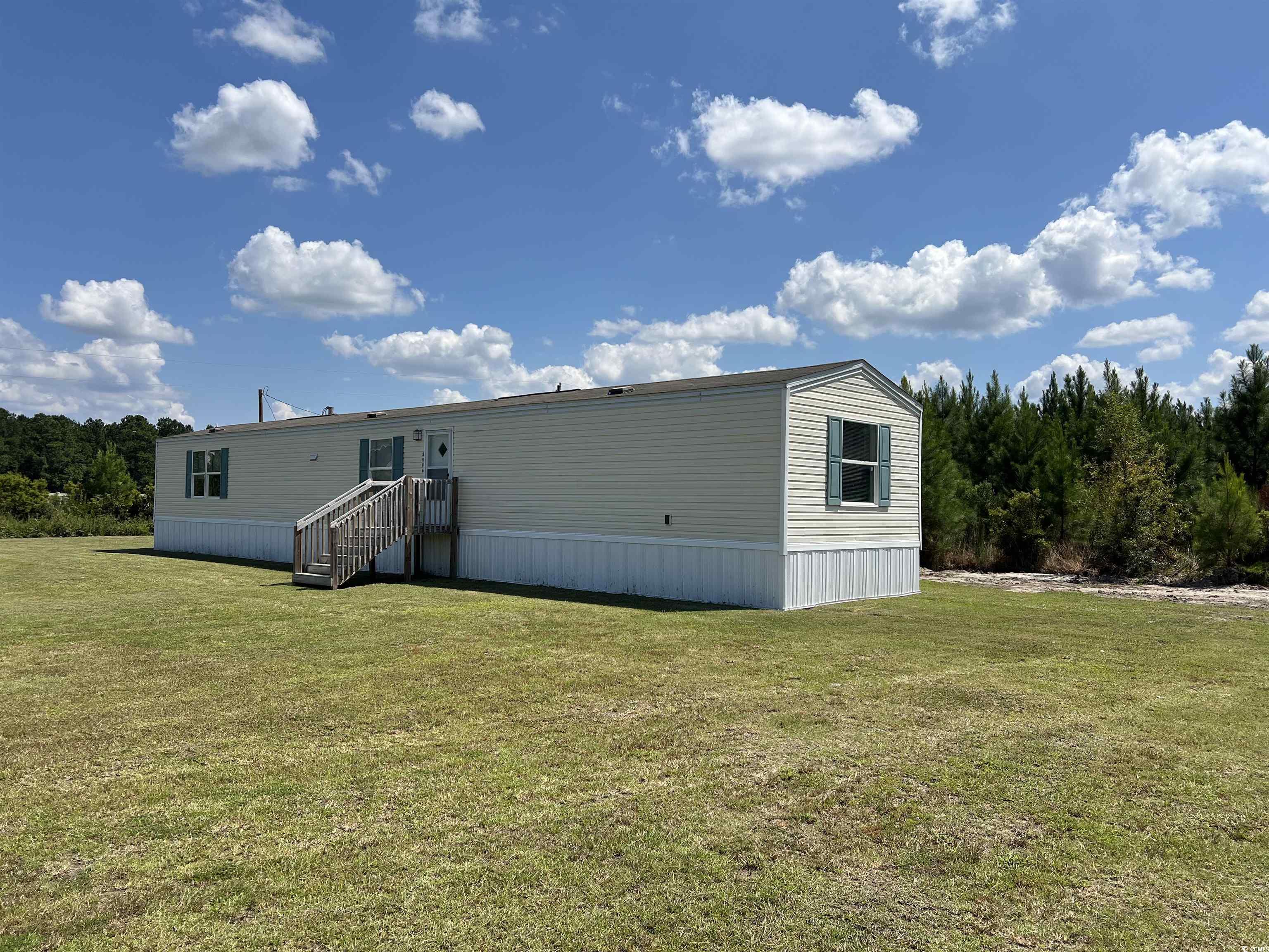 Photo 2 of 16 of 3596 Henry Rd. mobile home