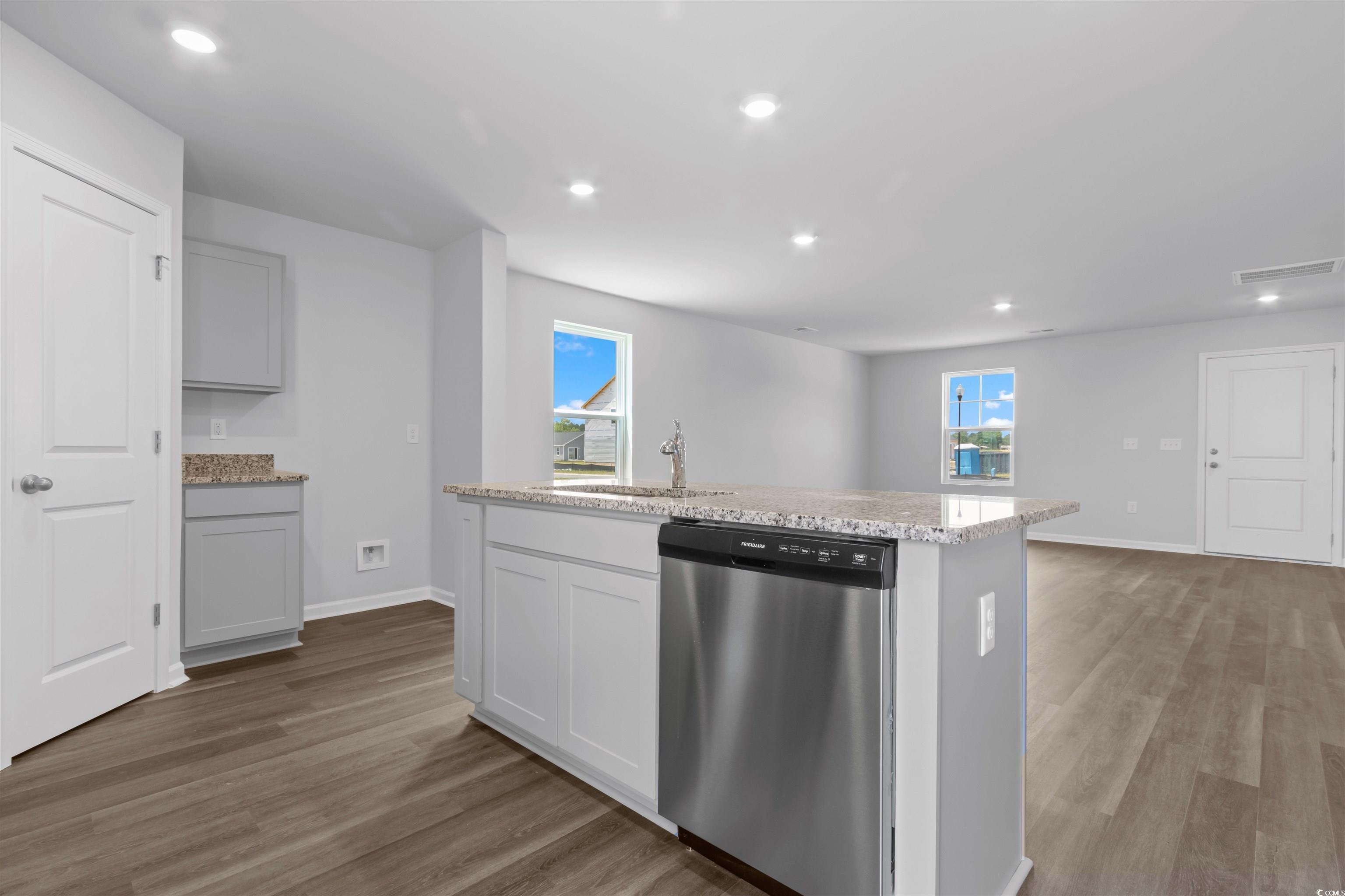 998 Cherrystone Loop