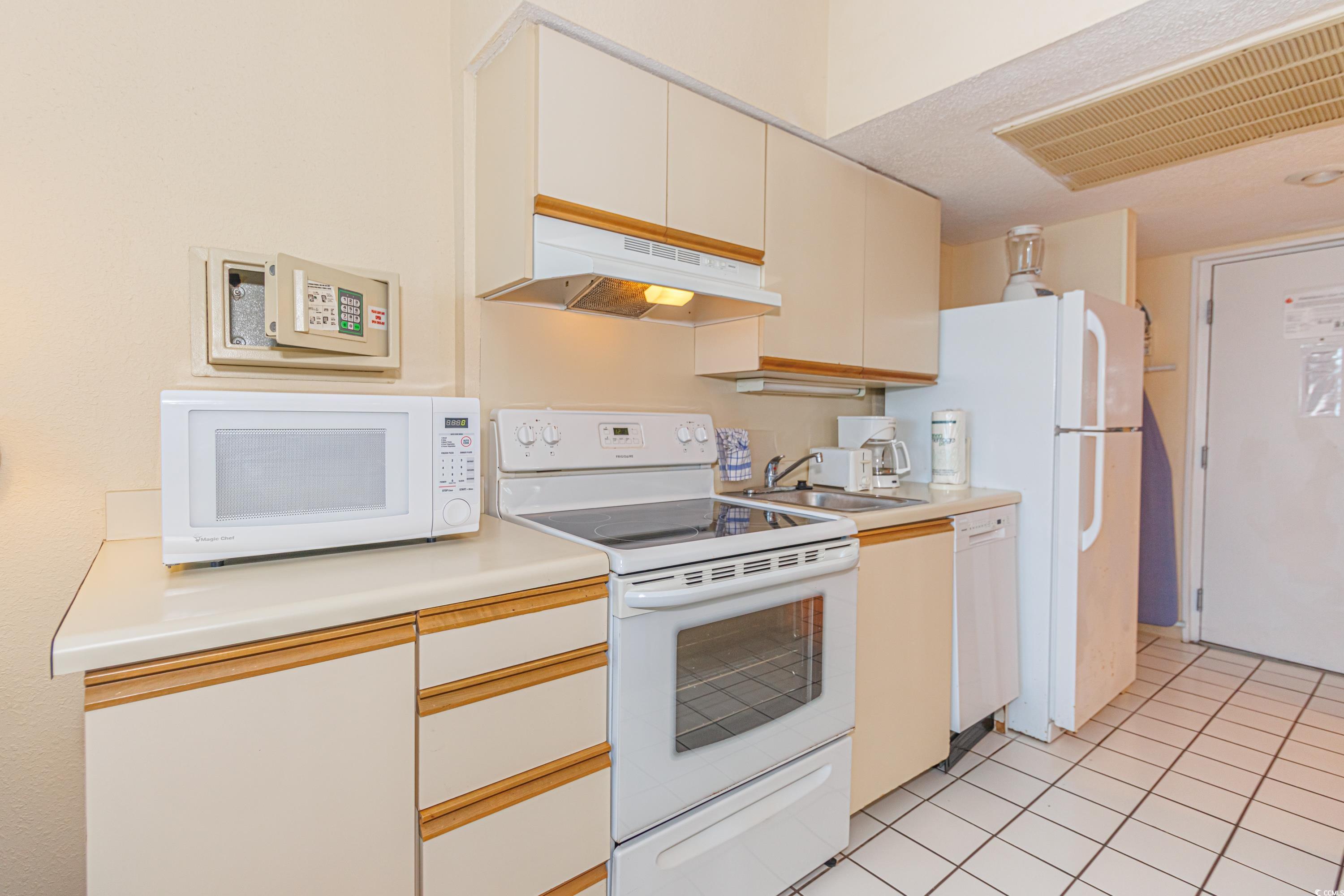 1304 N Ocean Blvd. S-1102