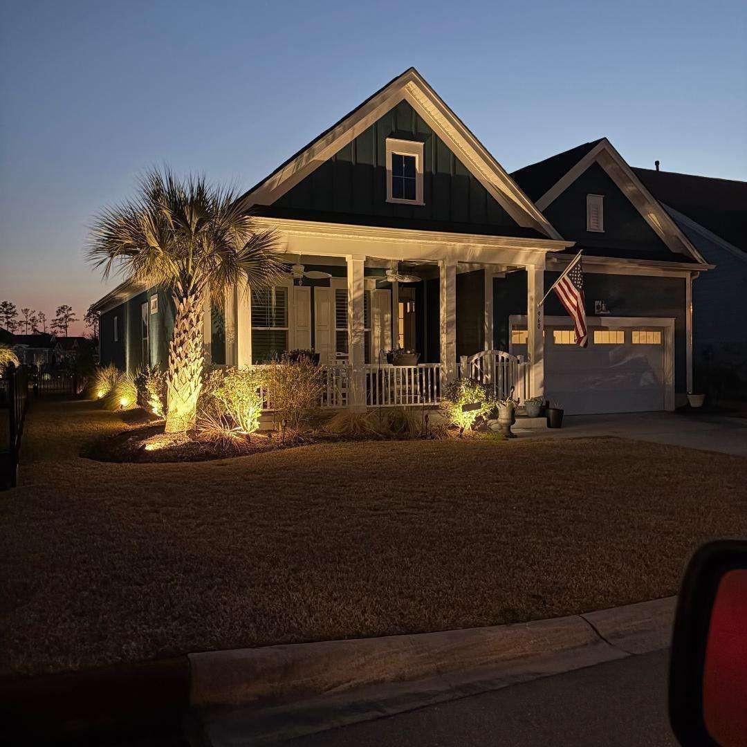 960 Longwood Bluffs Circle