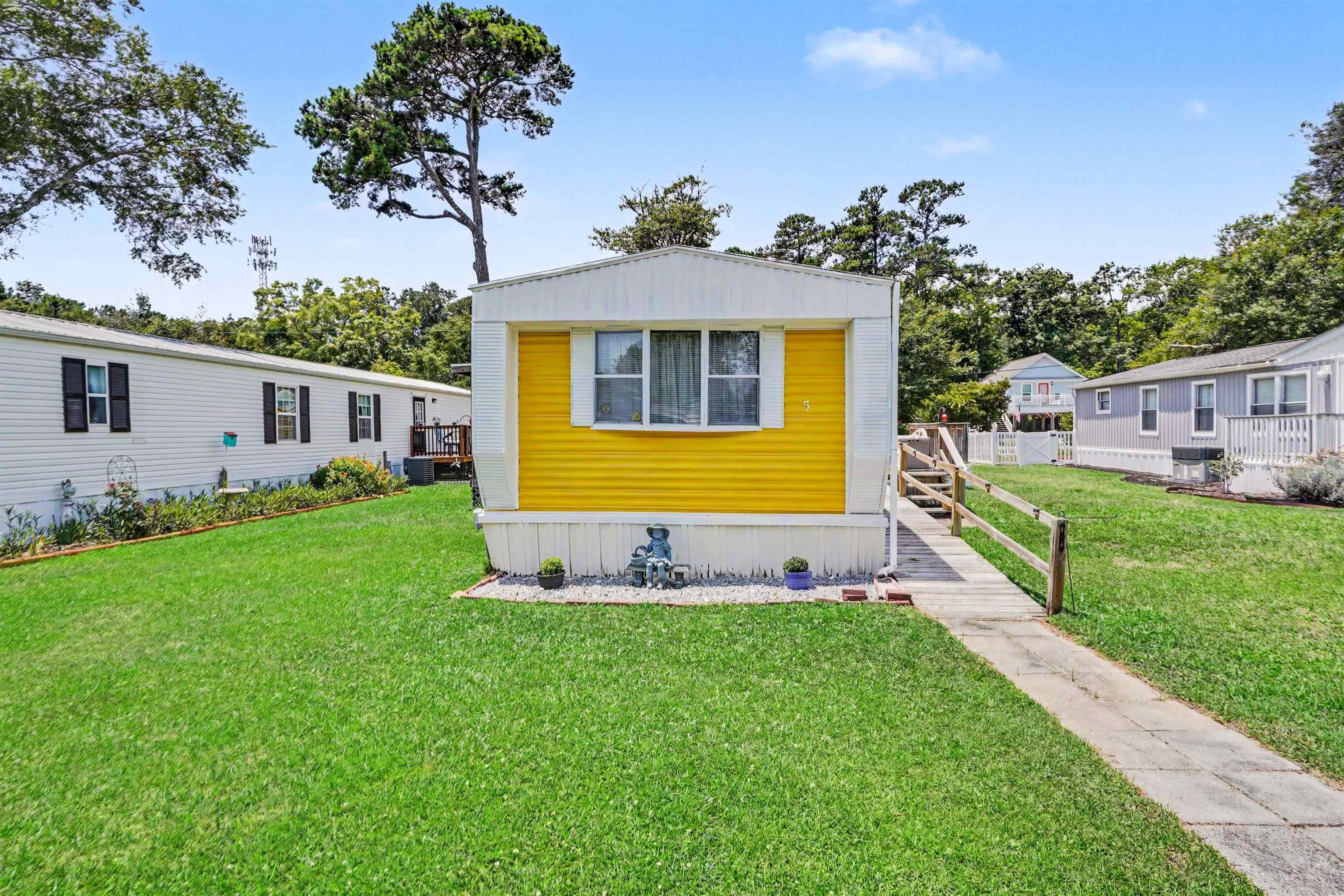 5 Crooked Island Circle