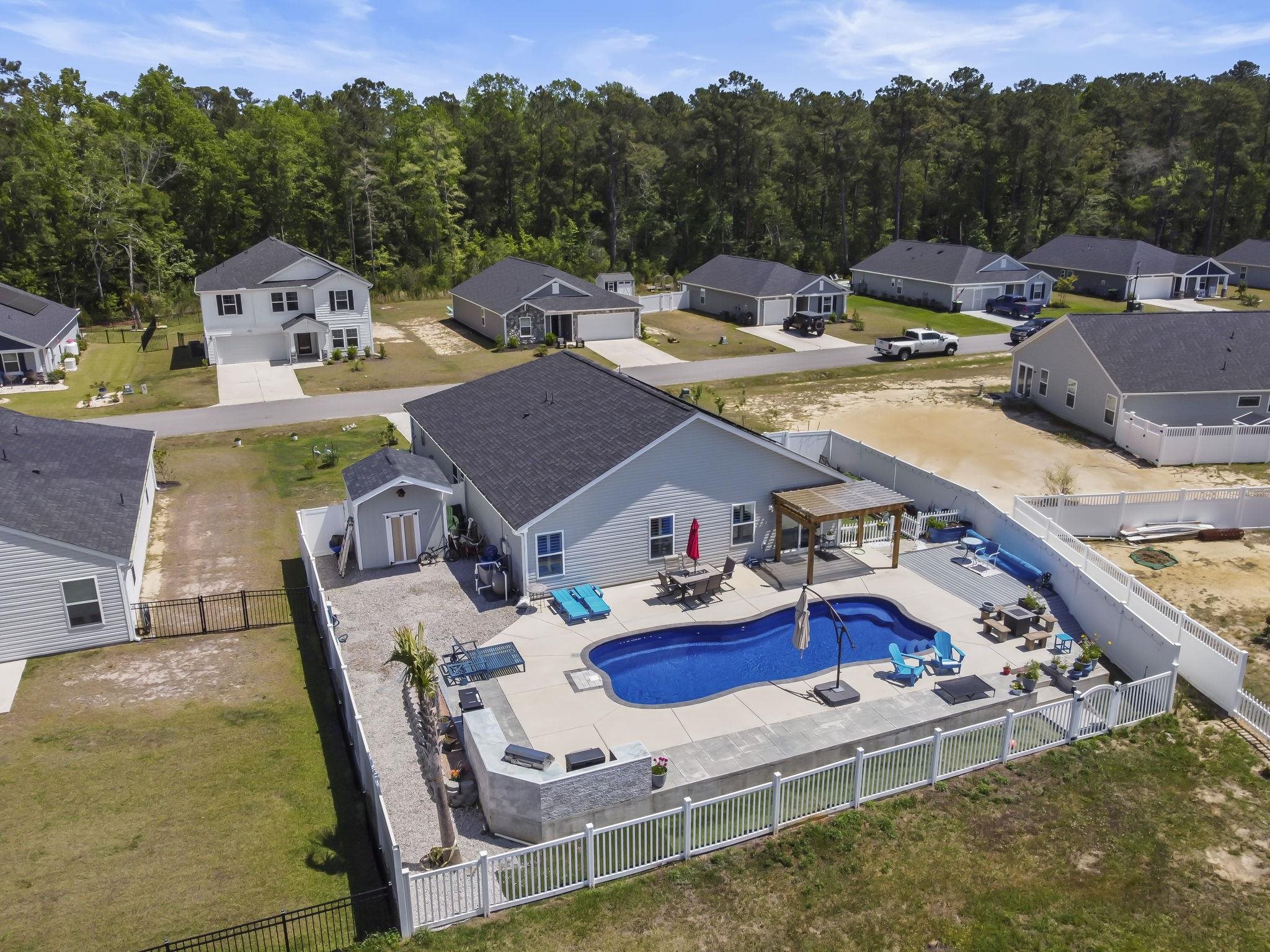 927 Cherrystone Loop