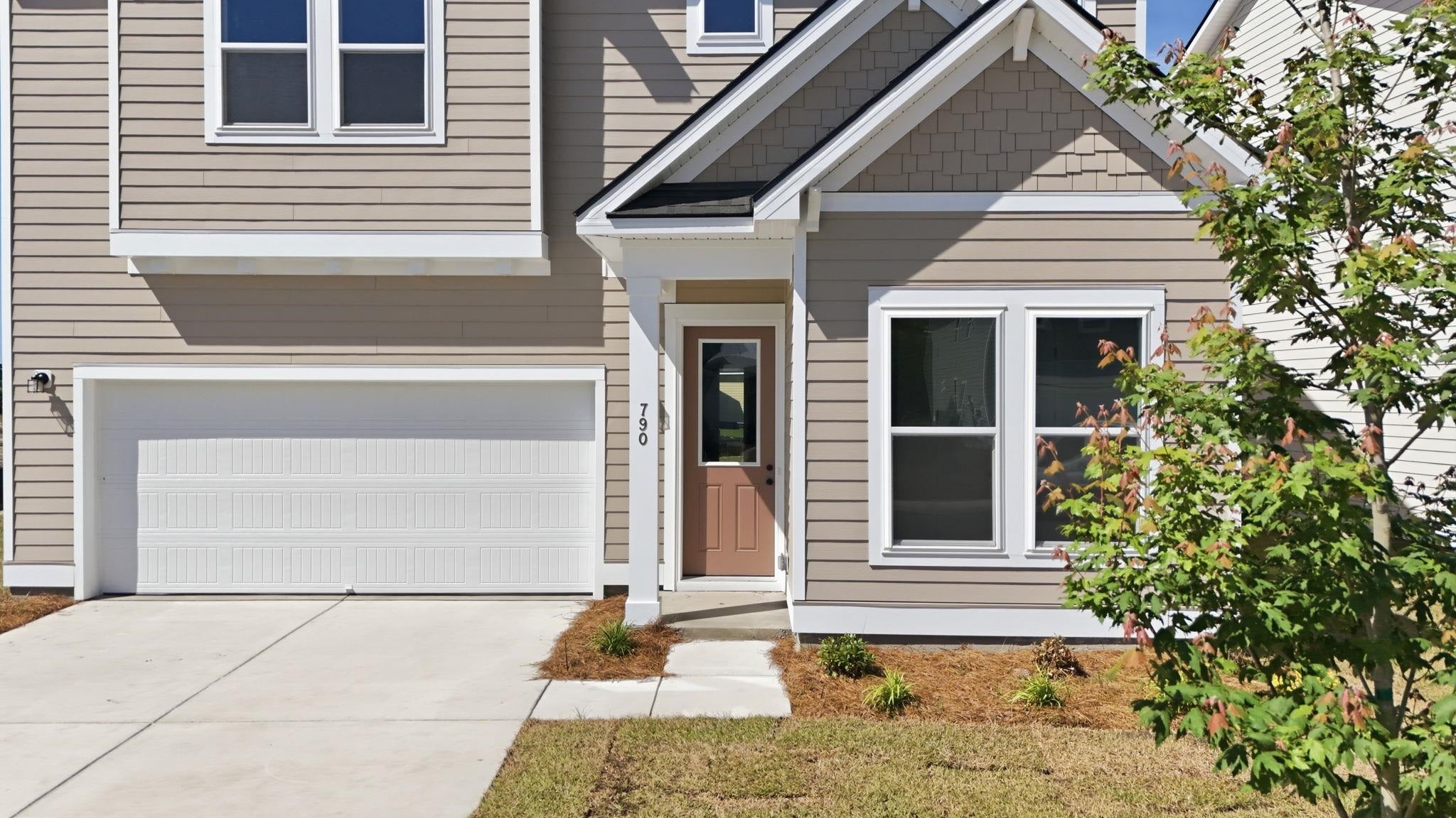 533 Waters Edge Dr.