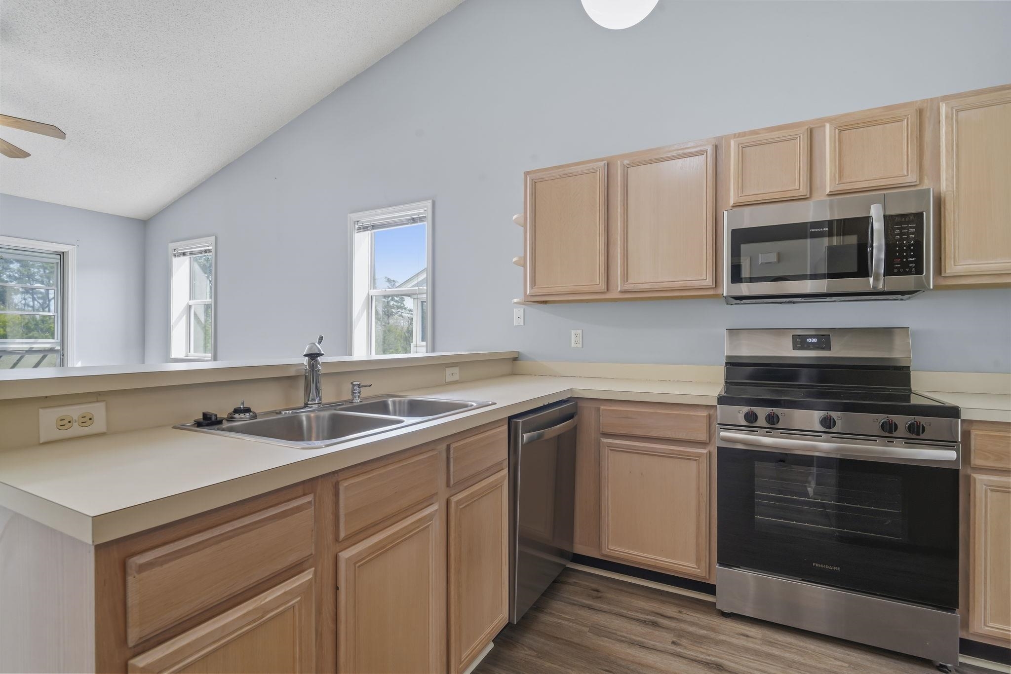 1460 Blue Tree Ct. O