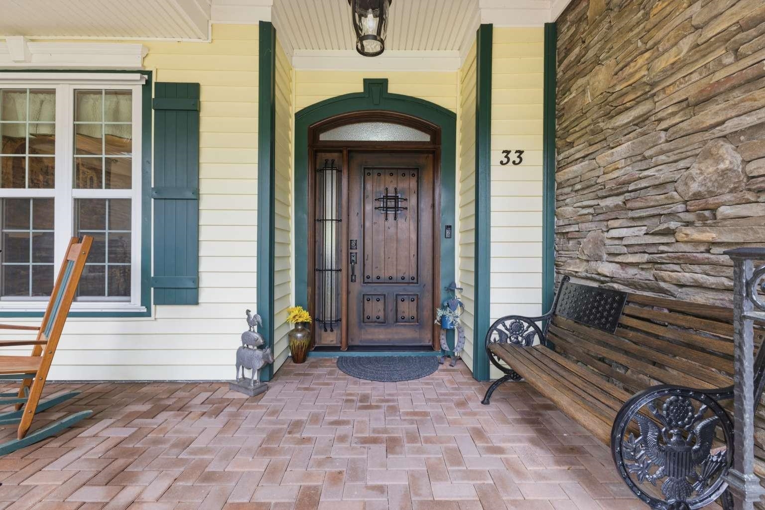 33 Deer Moss Ct.