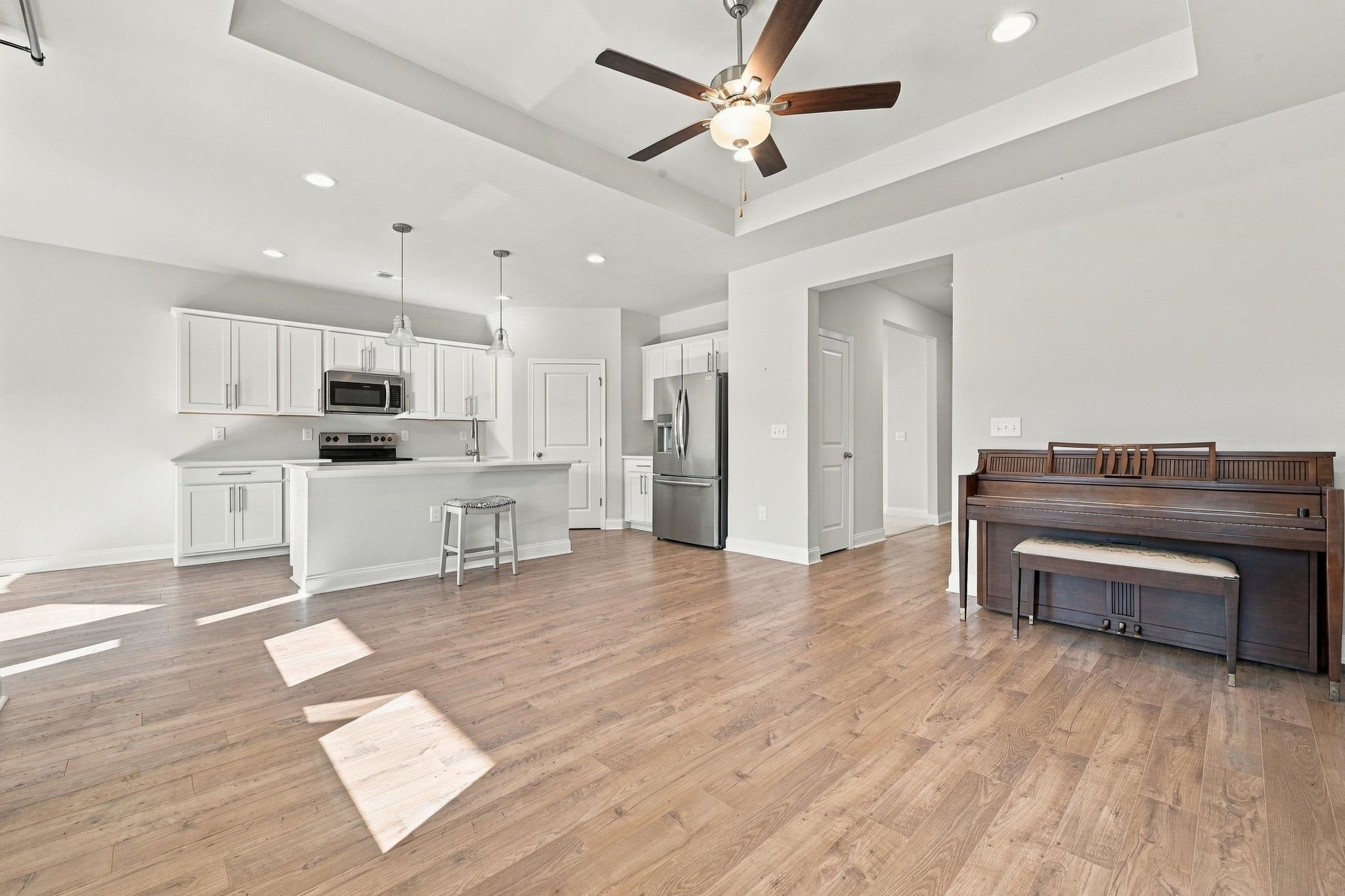 2823 Spain Ln.
