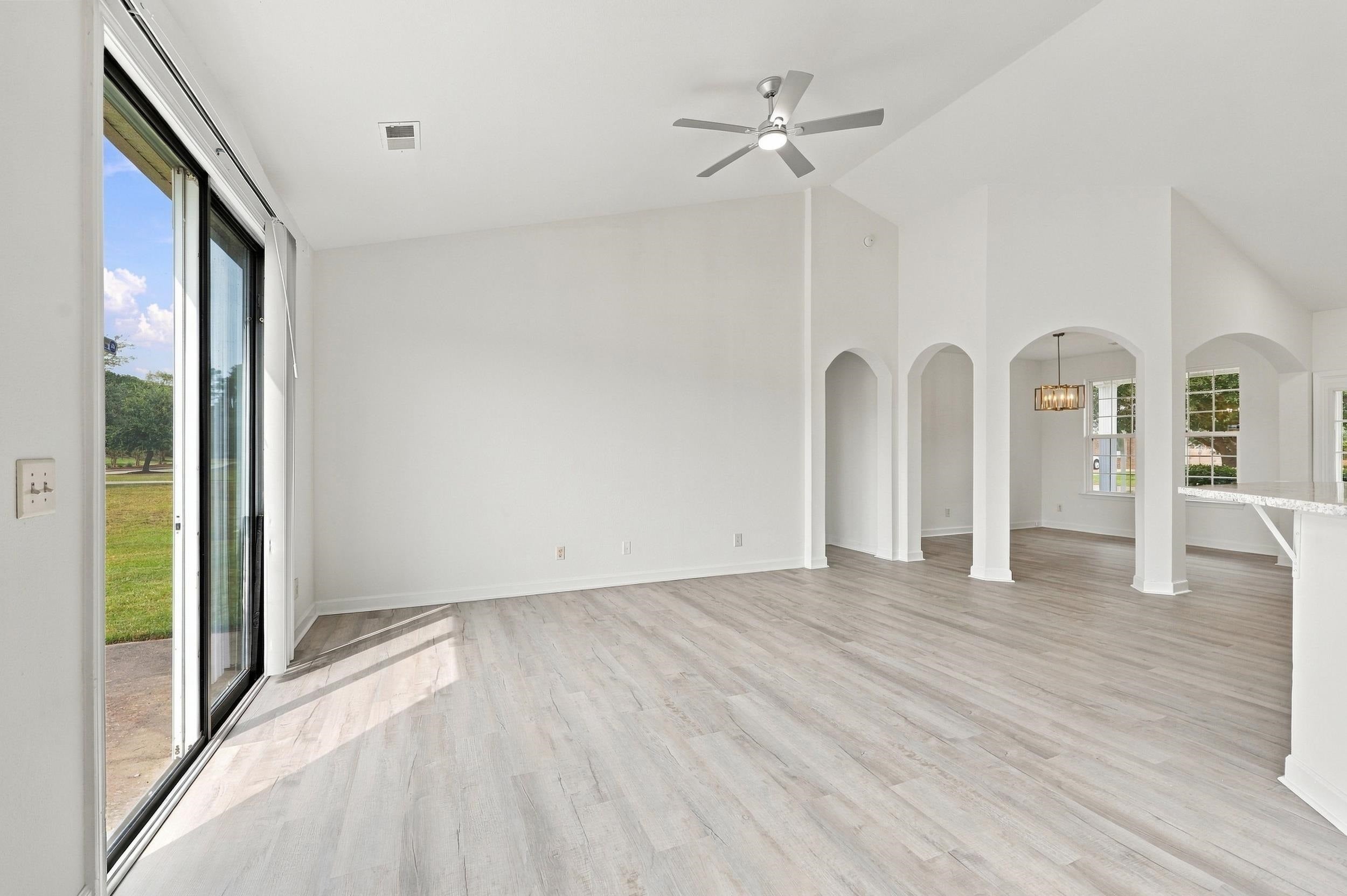 172 Zinnia Dr.
