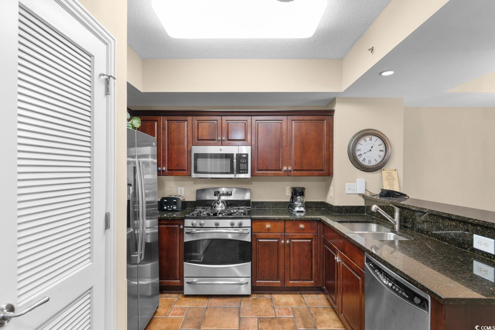 100 North Beach Blvd. 1517