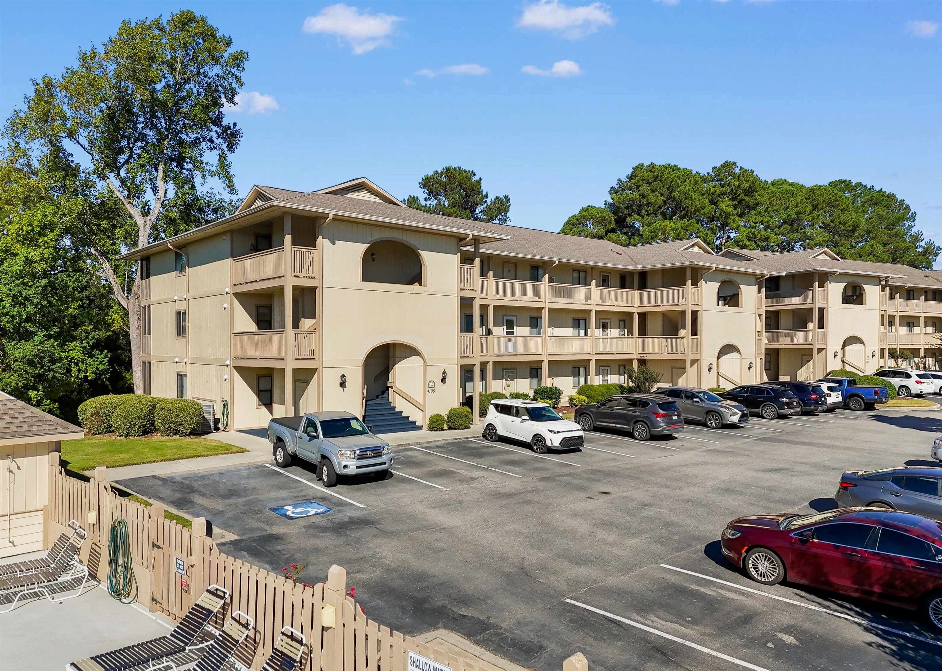 4105 Pinehurst Circle CC6