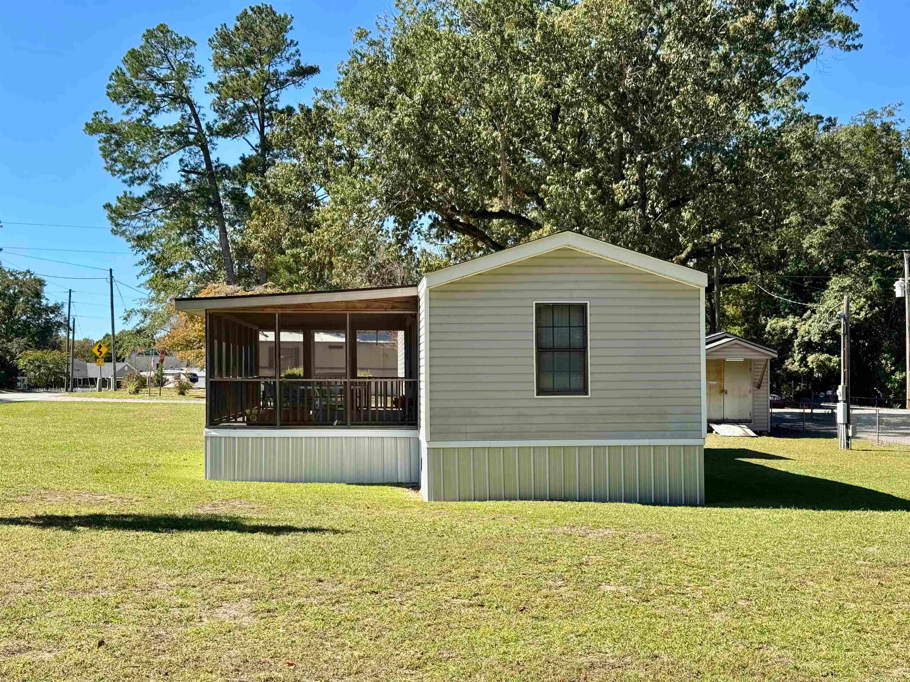 1121 Quail Trail