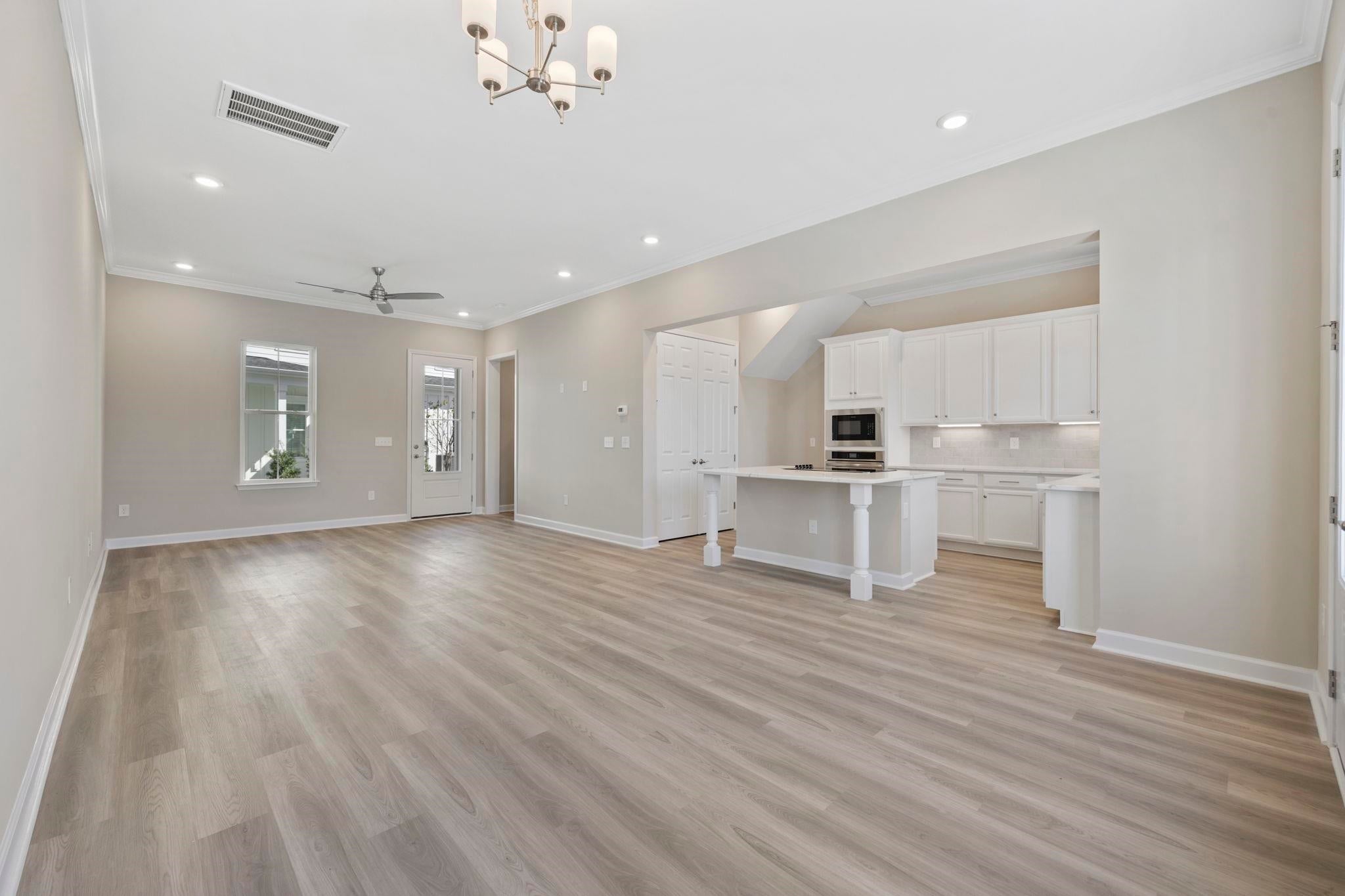 2800 Cook Circle B