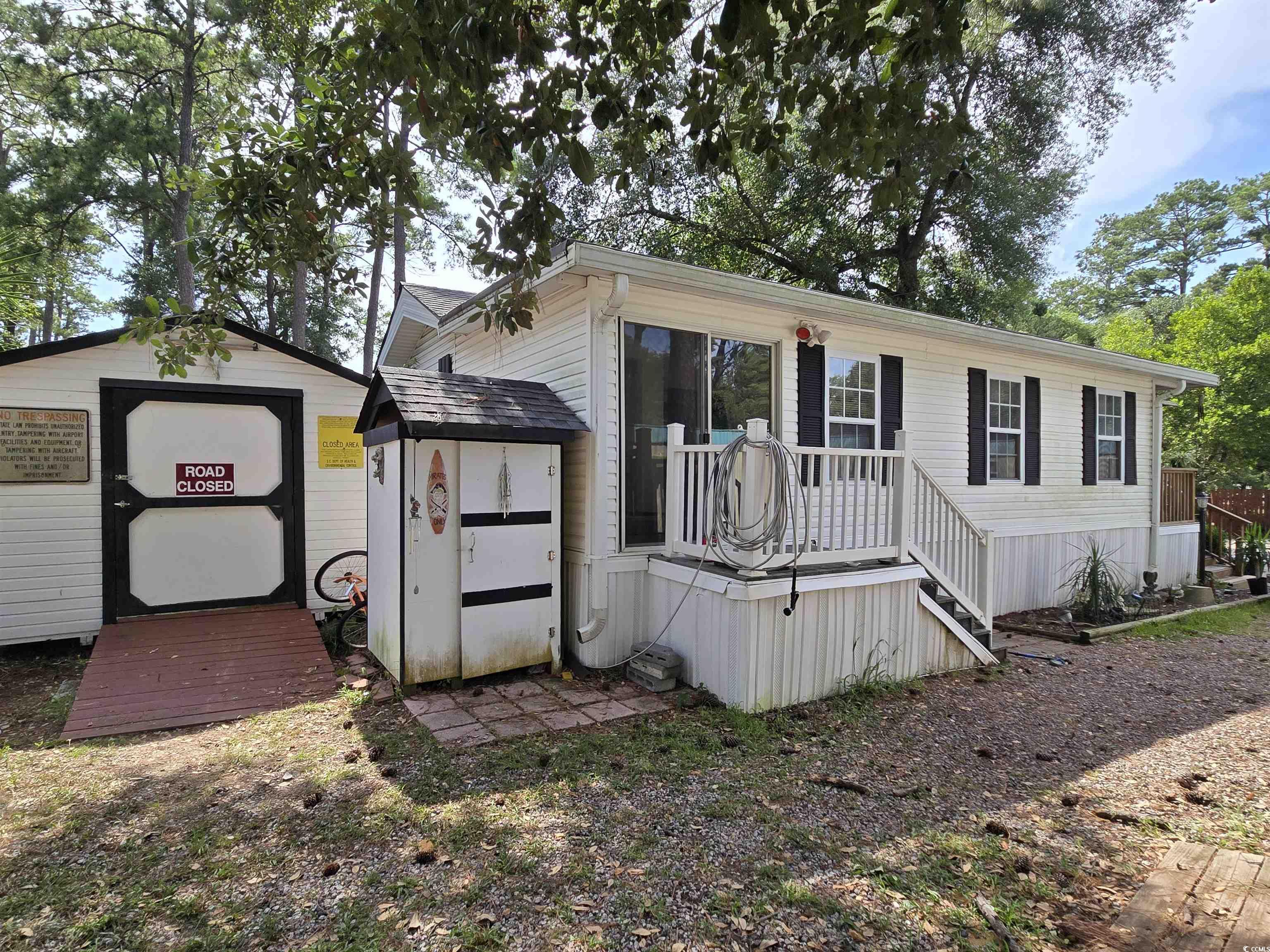 435 East Bank Dr.