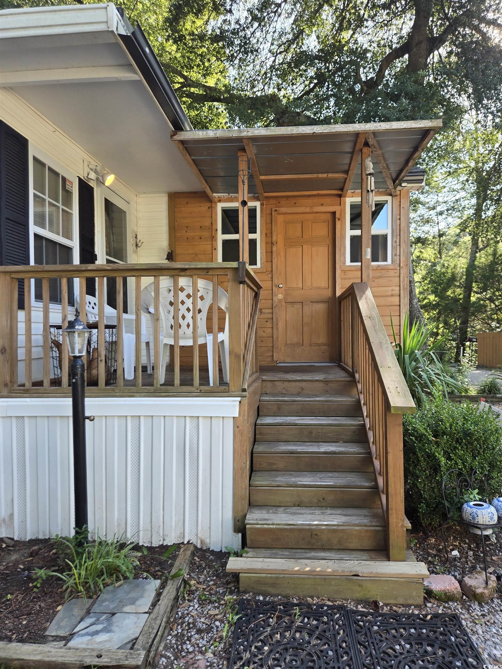435 East Bank Dr.