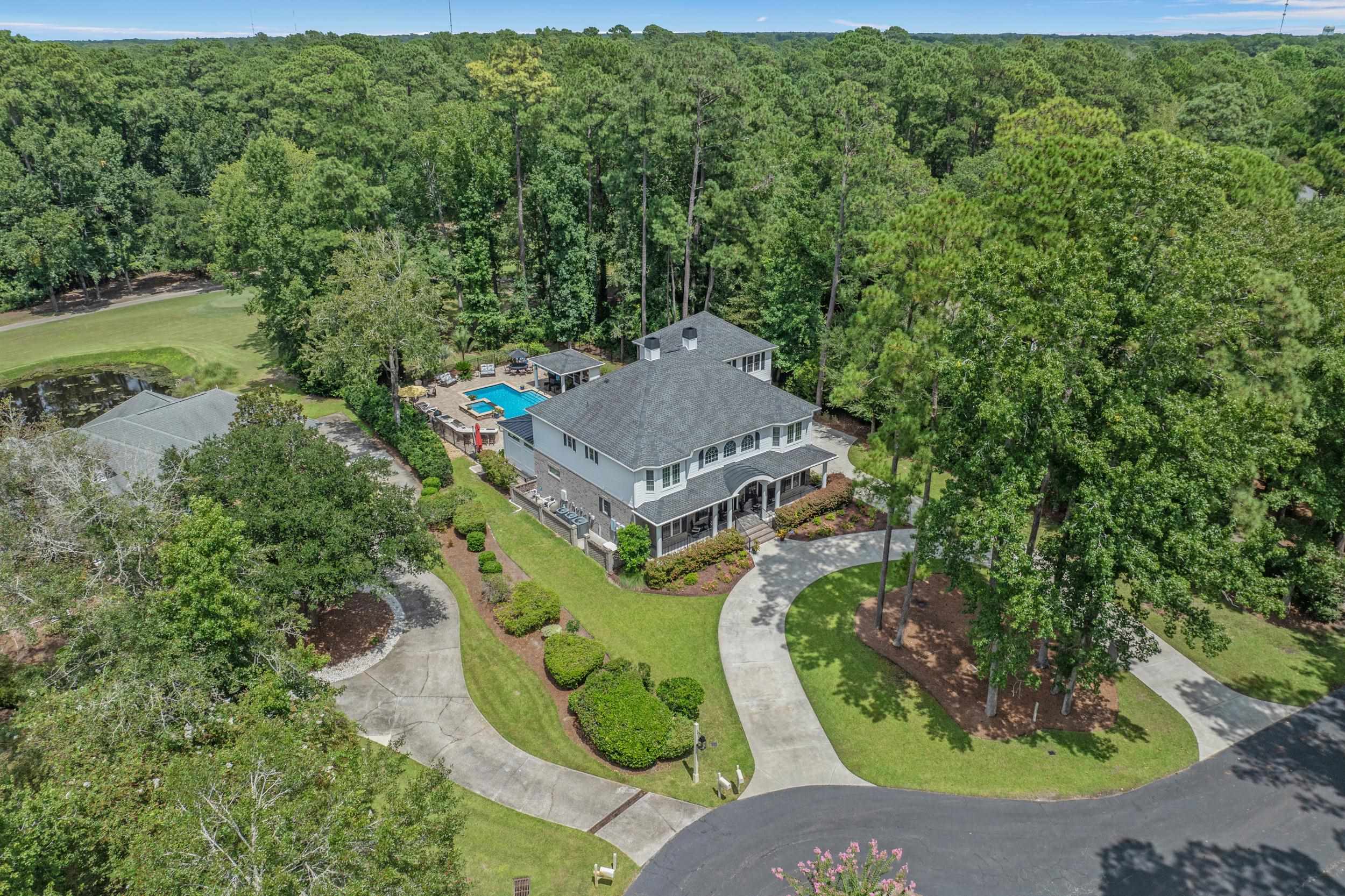 4333 Hunters Wood Dr.