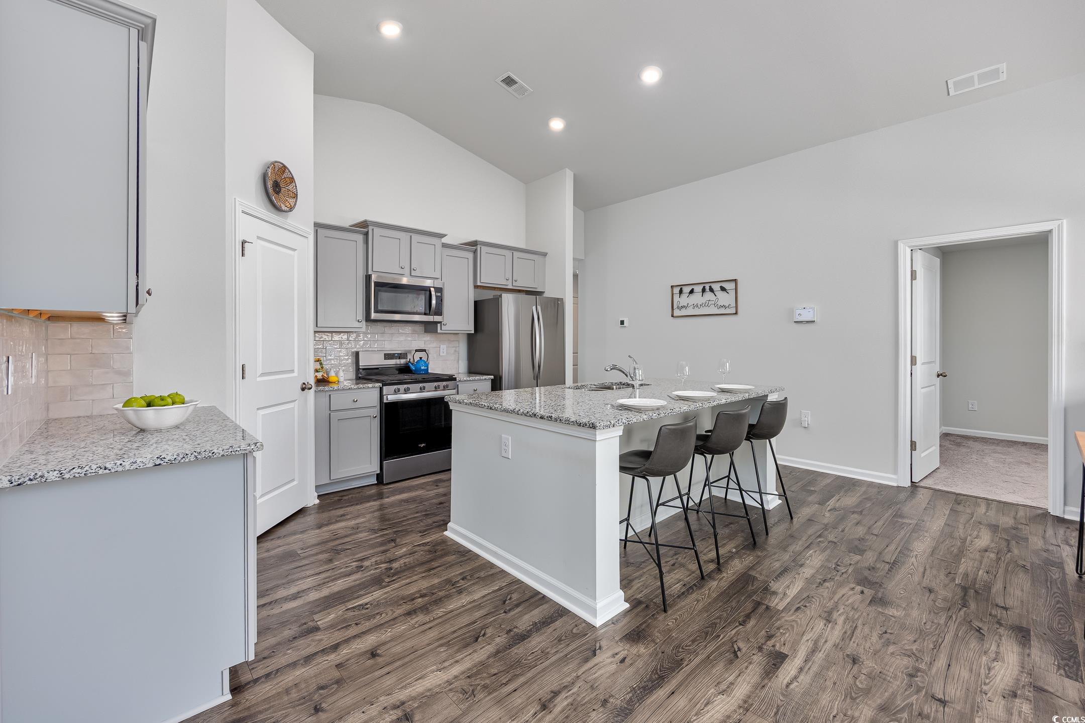 204 Kinross Ct.