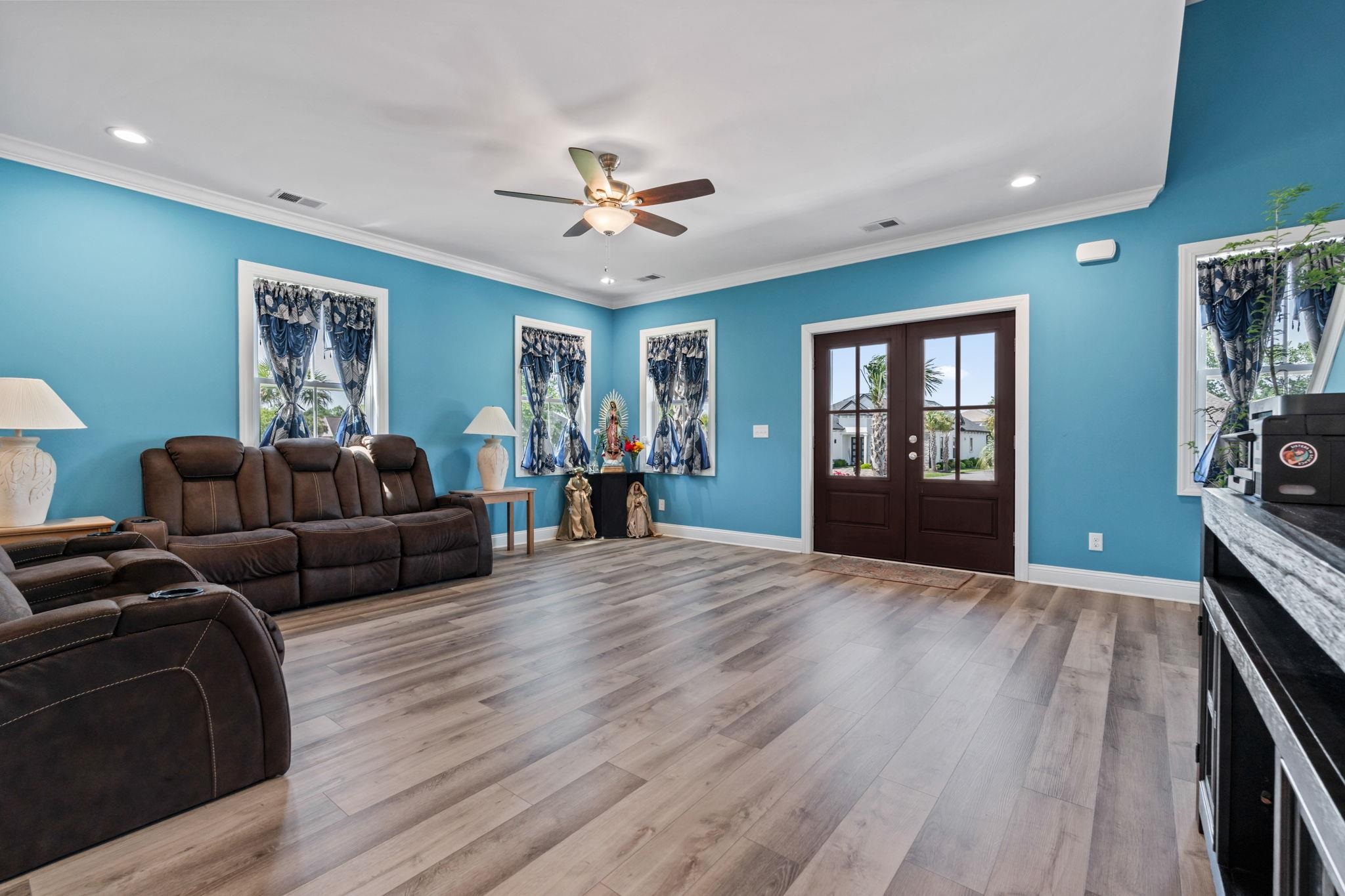 968 Shipmaster Ave.