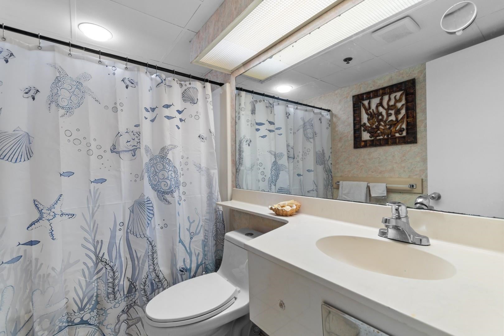 9550 Shore Dr. 735/736