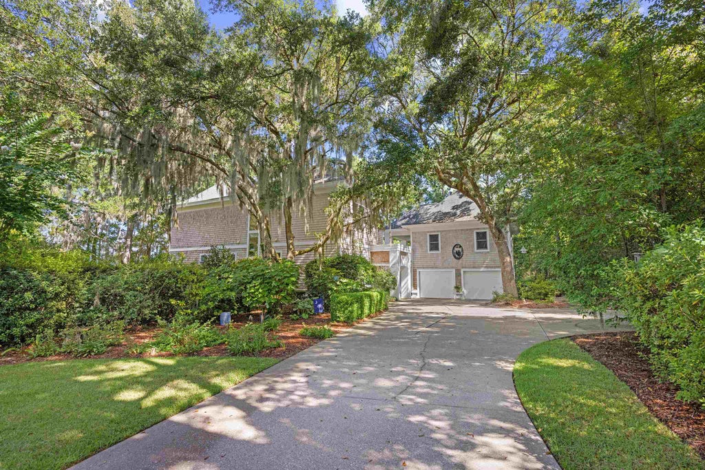 Photo of 14 Flat Boat Ln, Pawleys Island, SC 29585 (MLS # 2620924)