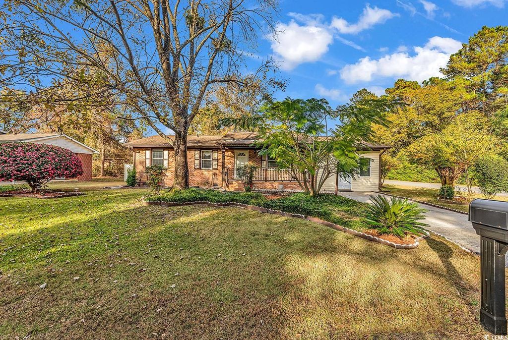 Photo of 601 Lincoln Ln, Conway, SC 29526 (MLS # 2527990)