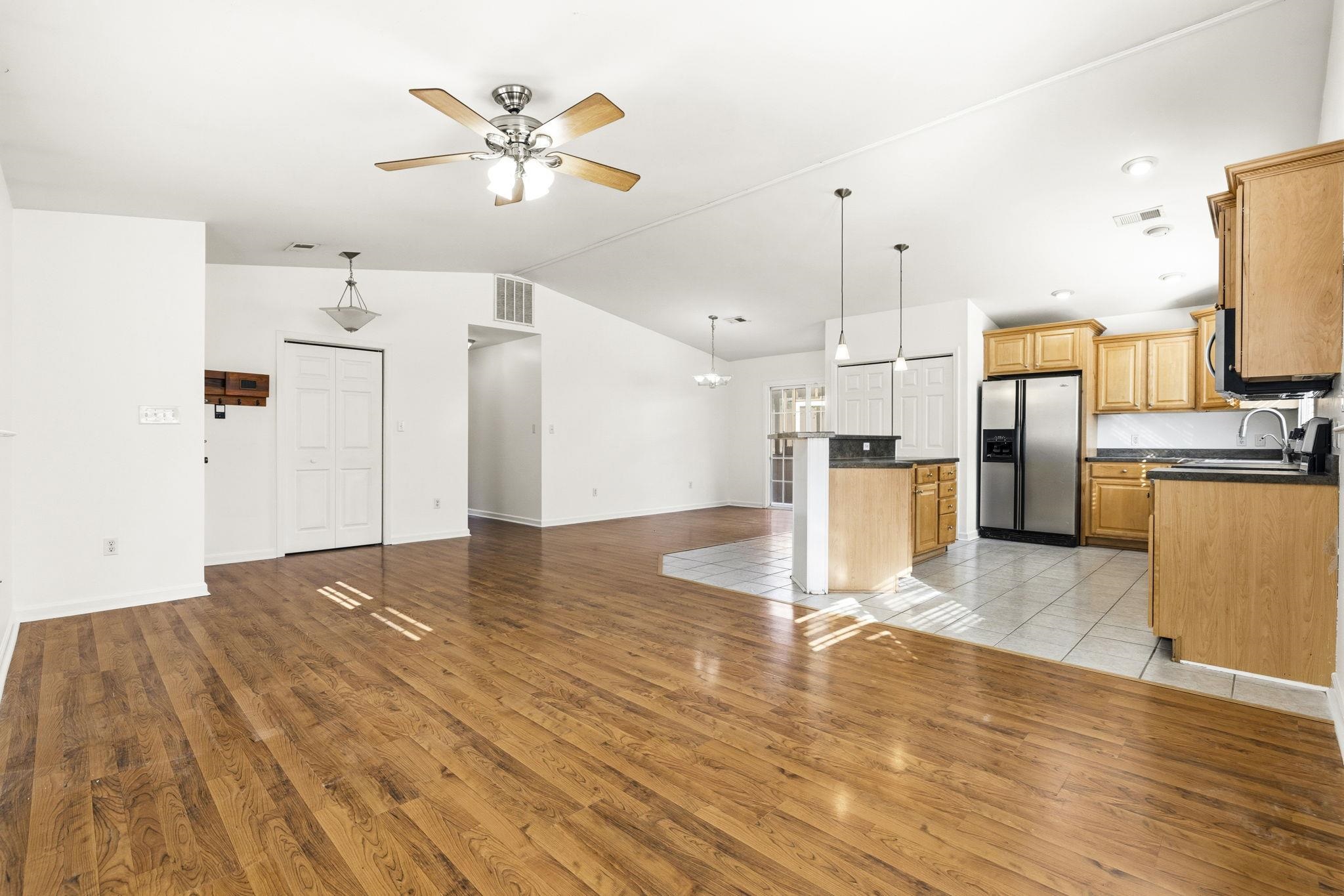 209 Hunters Rd.