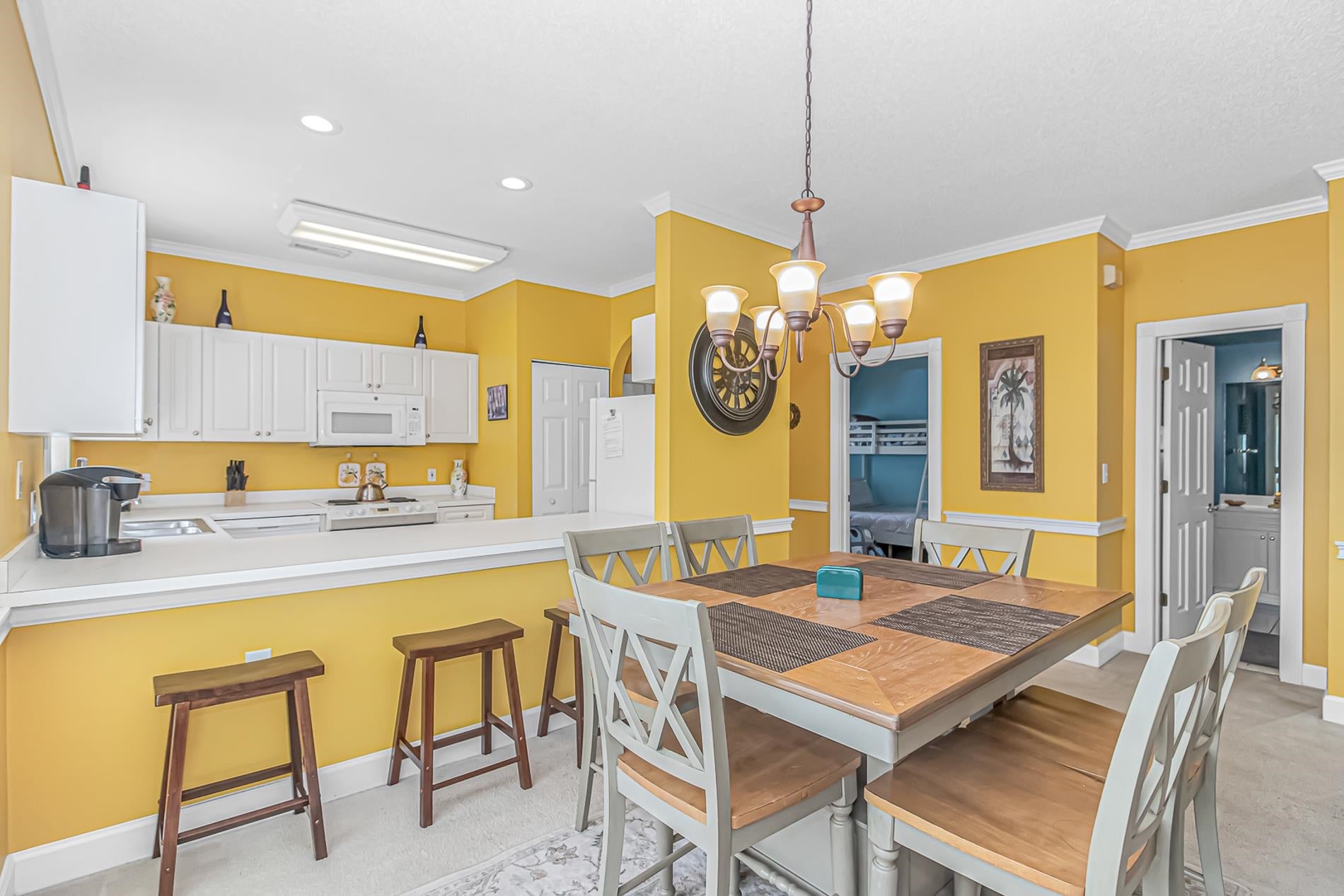 4281 Hibiscus Dr. 203