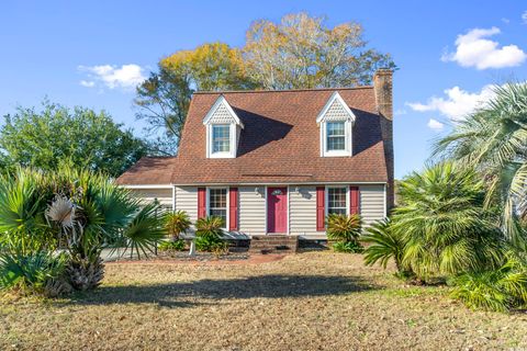 A home in Surfside Beach