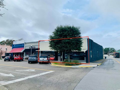 4123 Meeting St. Loris SC 29569