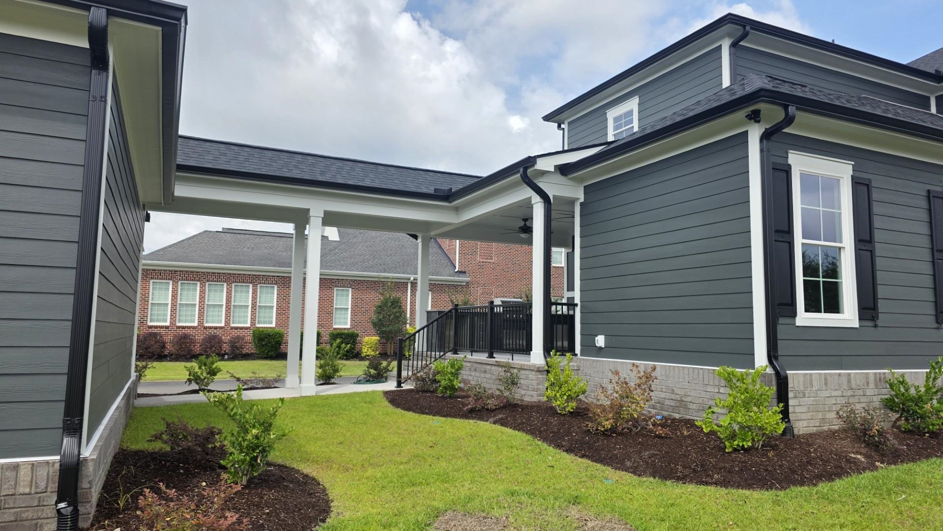 828 Crystal Water Way