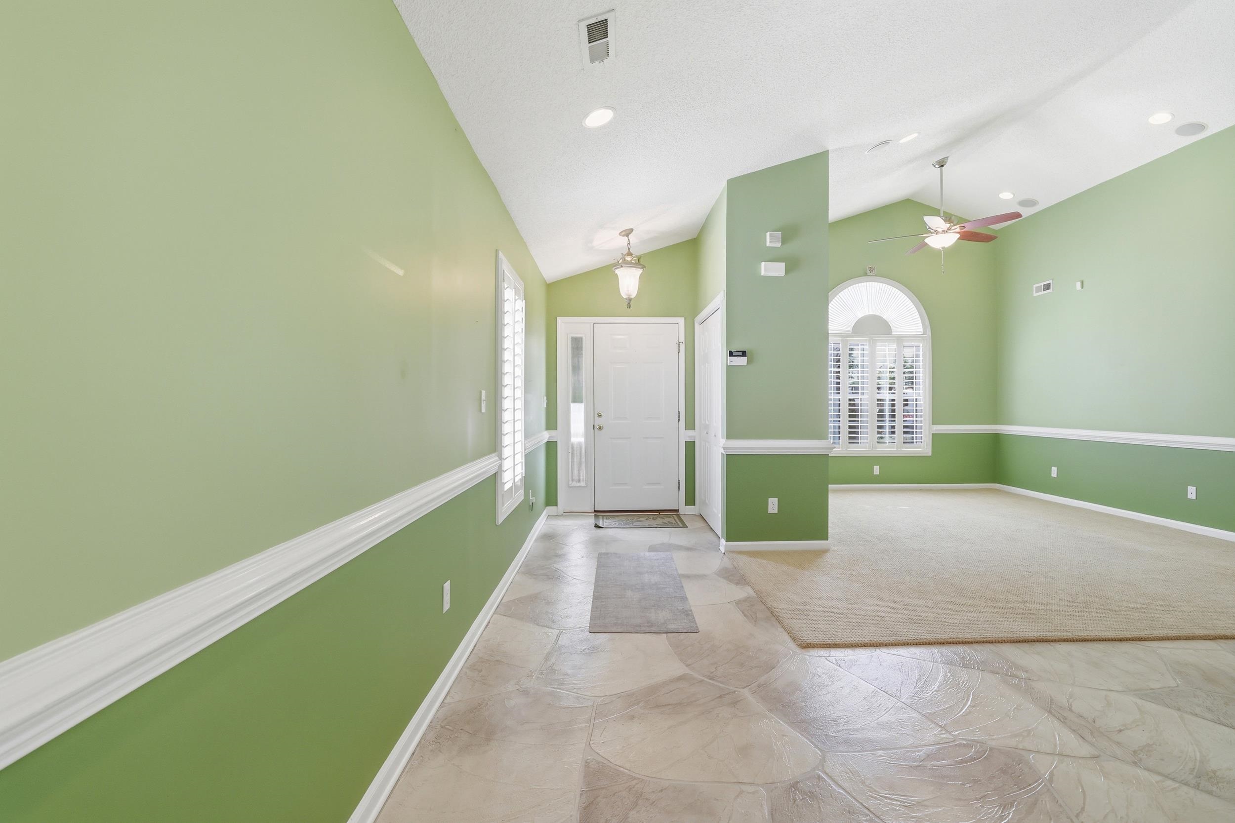 4223 Rivergate Ln.