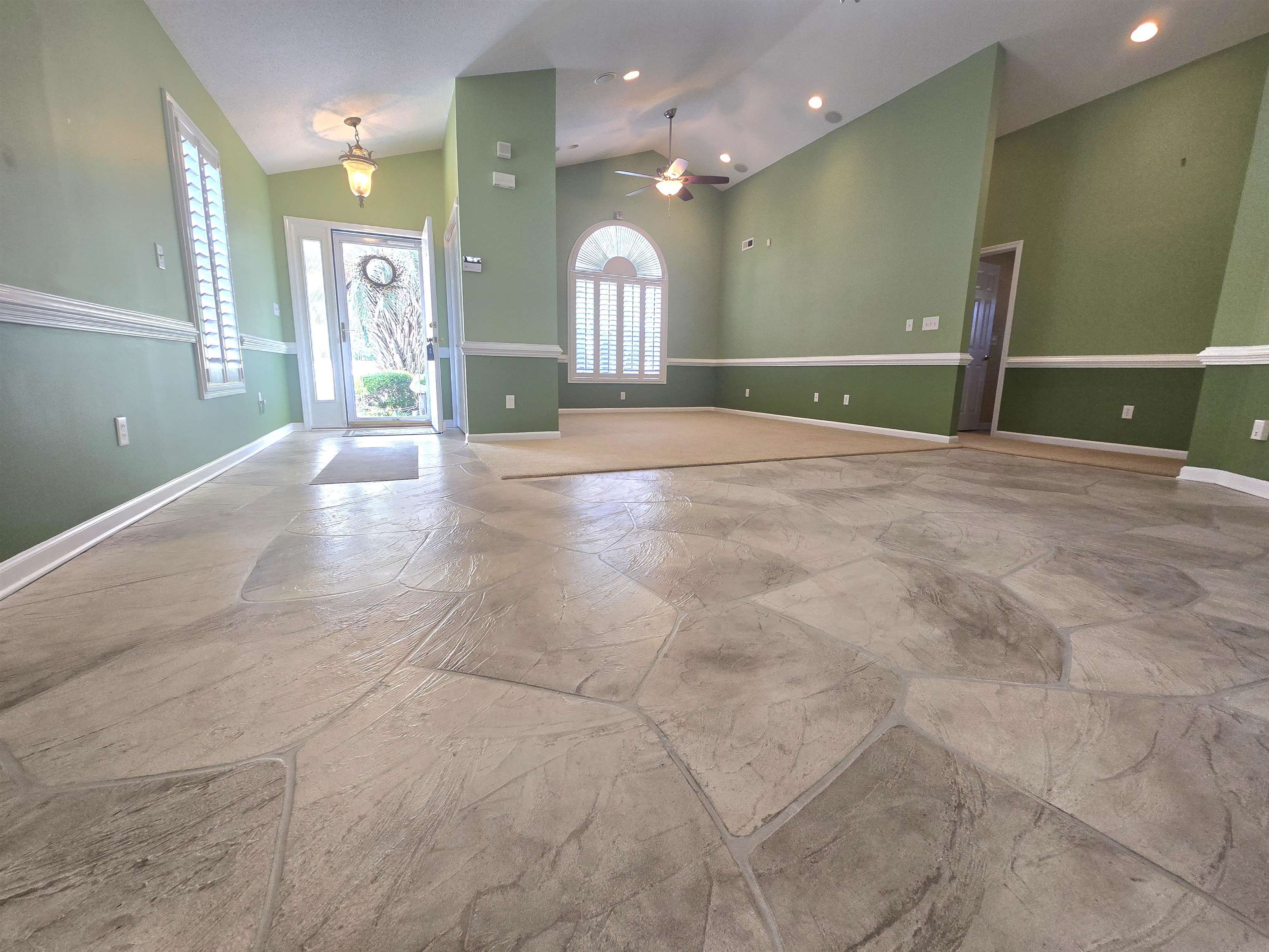 4223 Rivergate Ln.