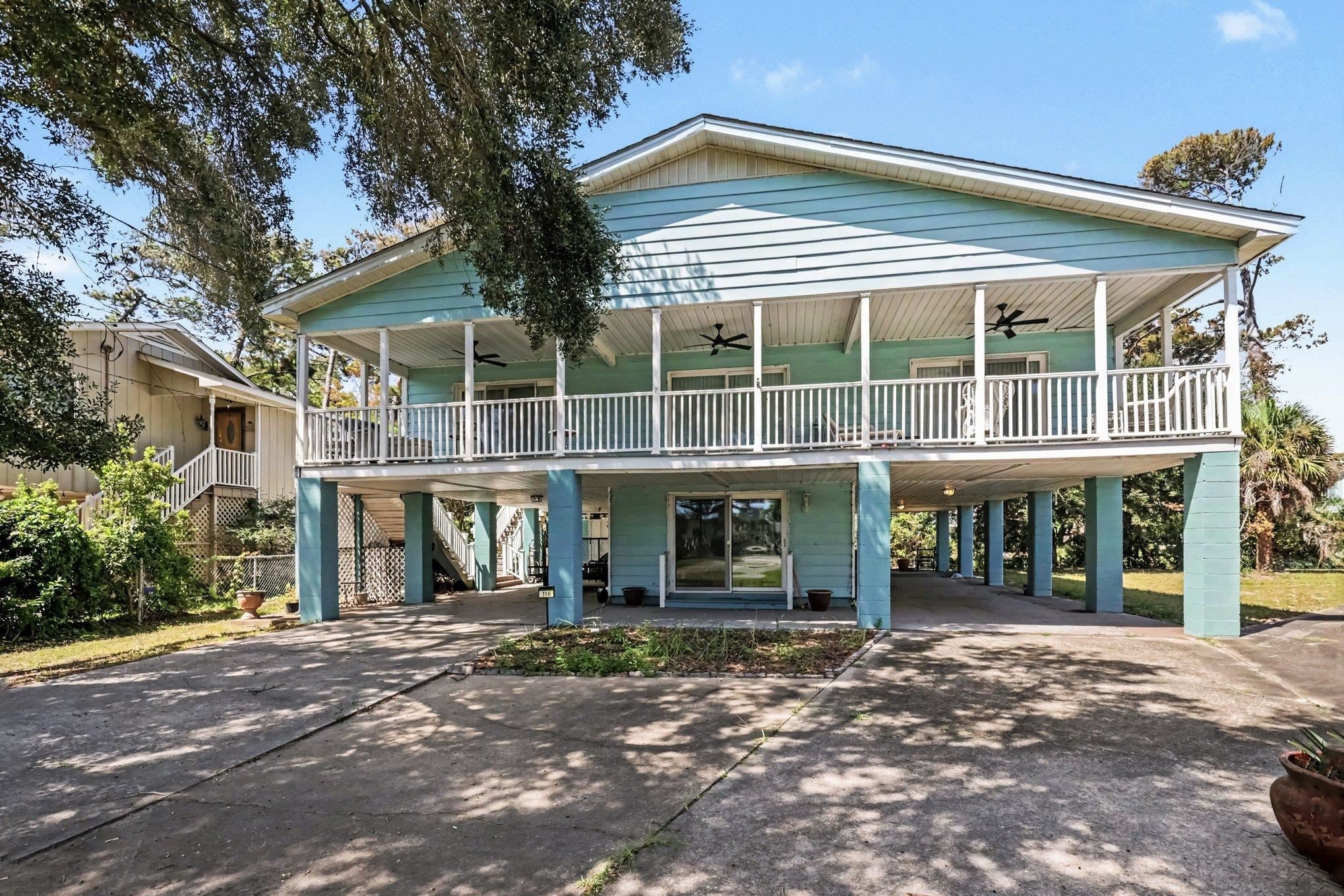 116 Lake Ct.