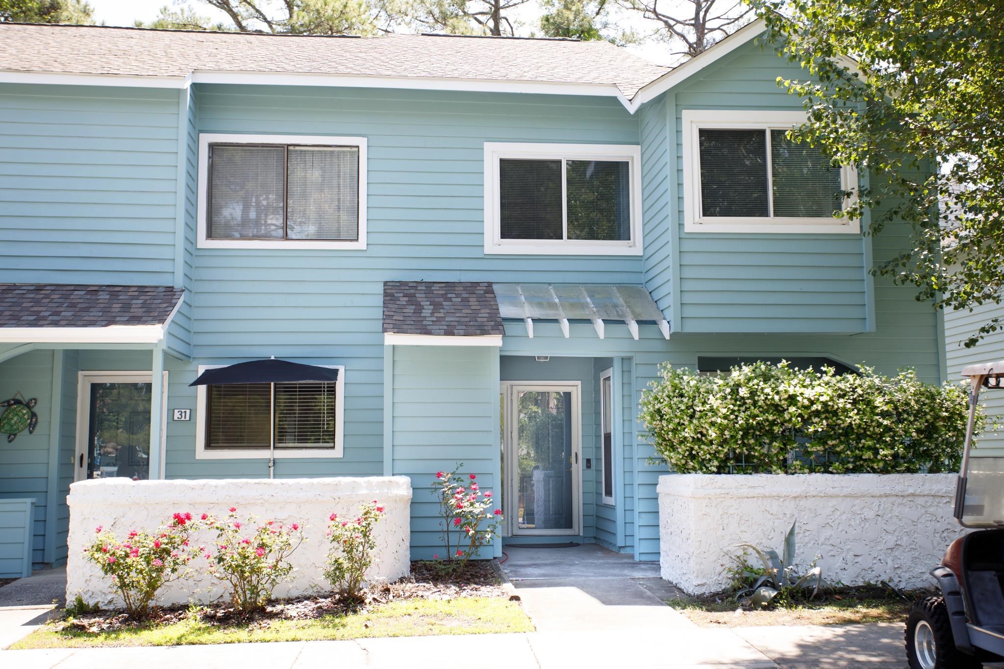 33 Shadow Moss Pl. 33