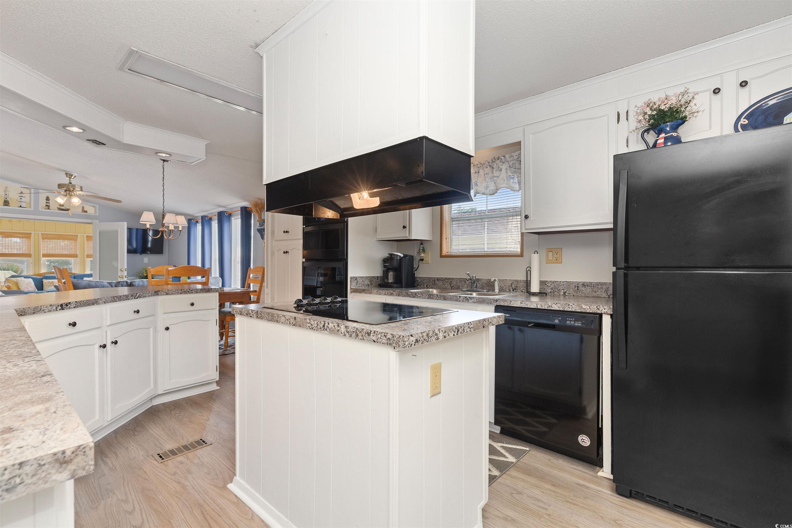 Surfside Beach, South Carolina 29575, United States, 3 Bedrooms Bedrooms, ,2 BathroomsBathrooms,Residential,Active,136168