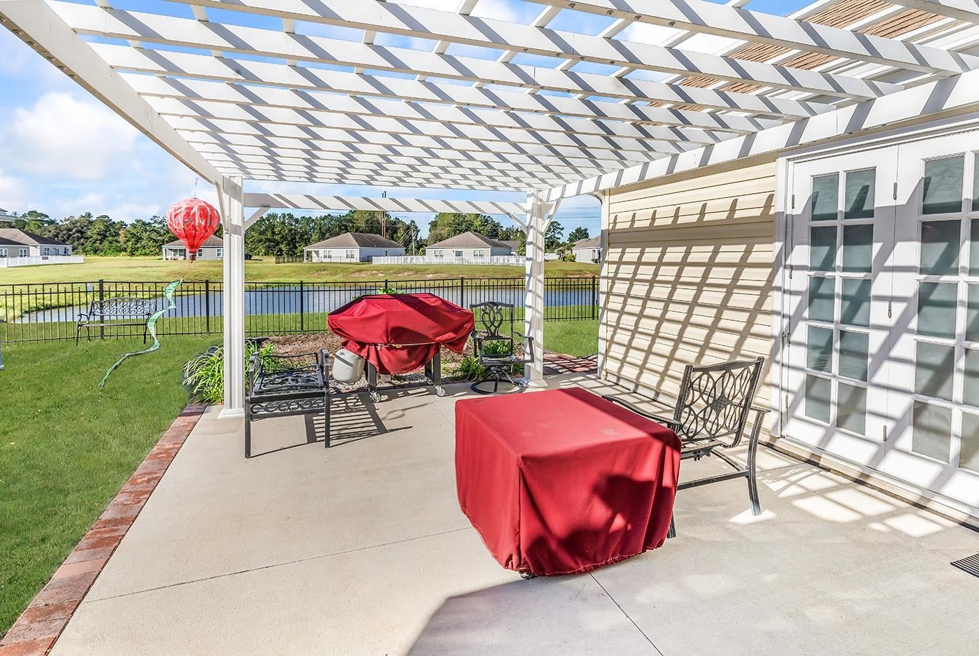 3413 Holly Loop