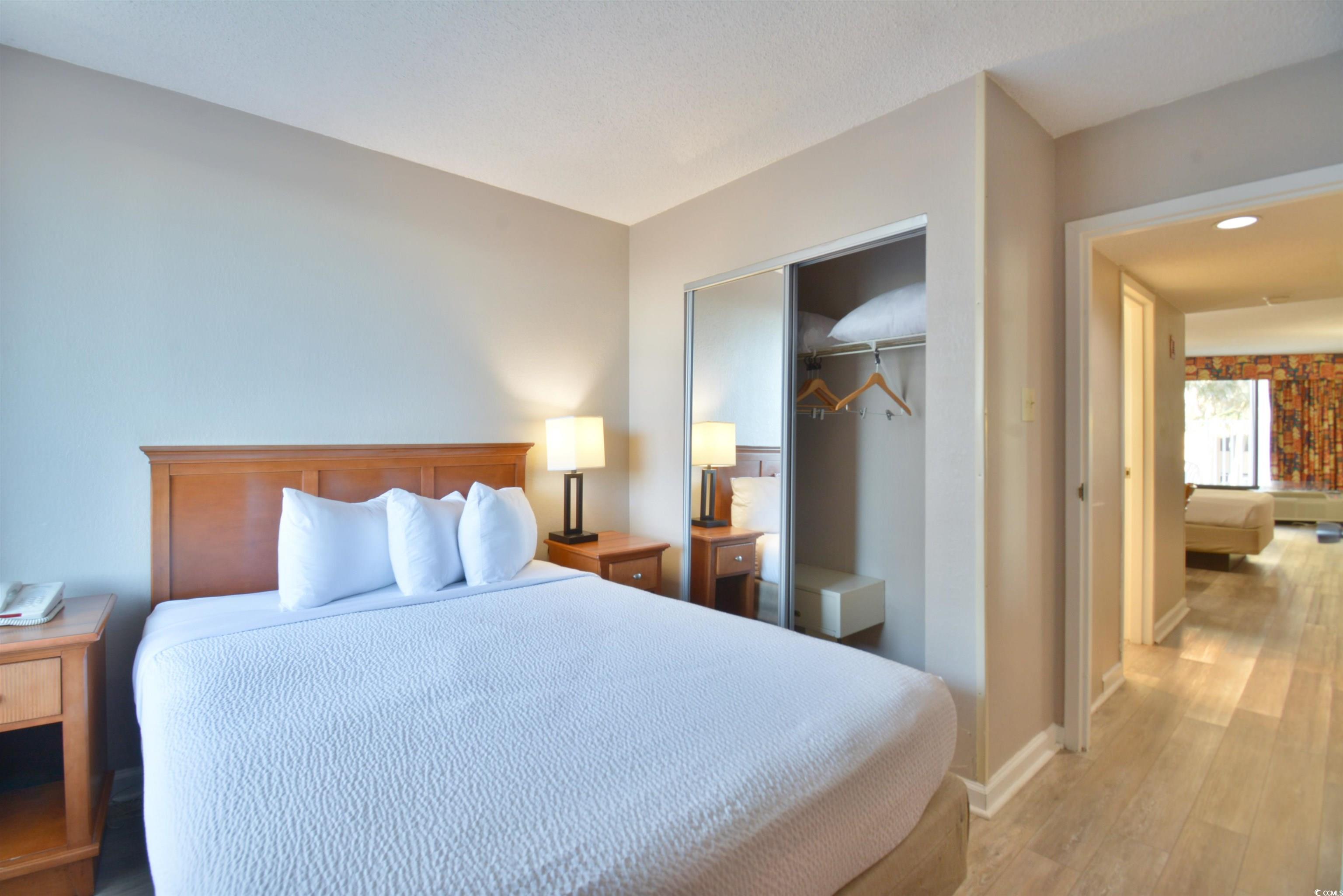 7000 Ocean Blvd. N 129